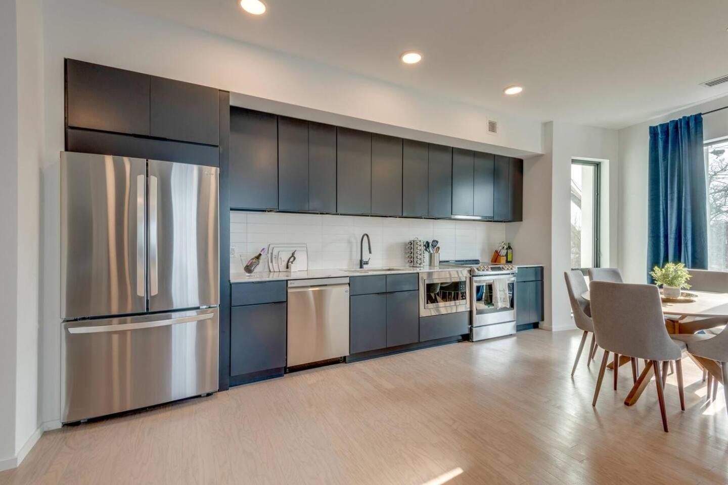 Boutique On Nashville's Riverfront- Eve #201 * Nashville