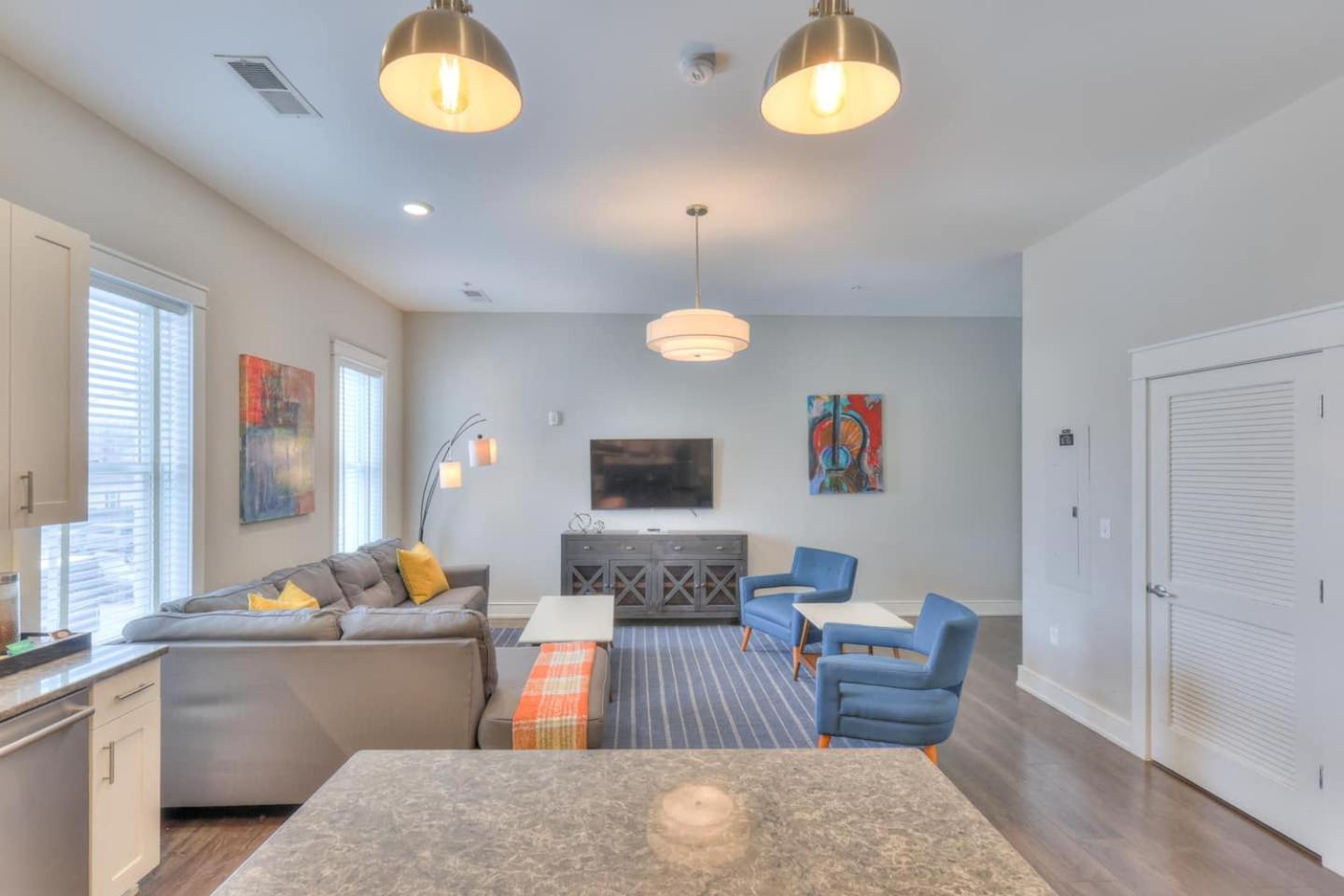 Boutique 1 Bedroom In Dynamic 12 South #204 Holiday home *