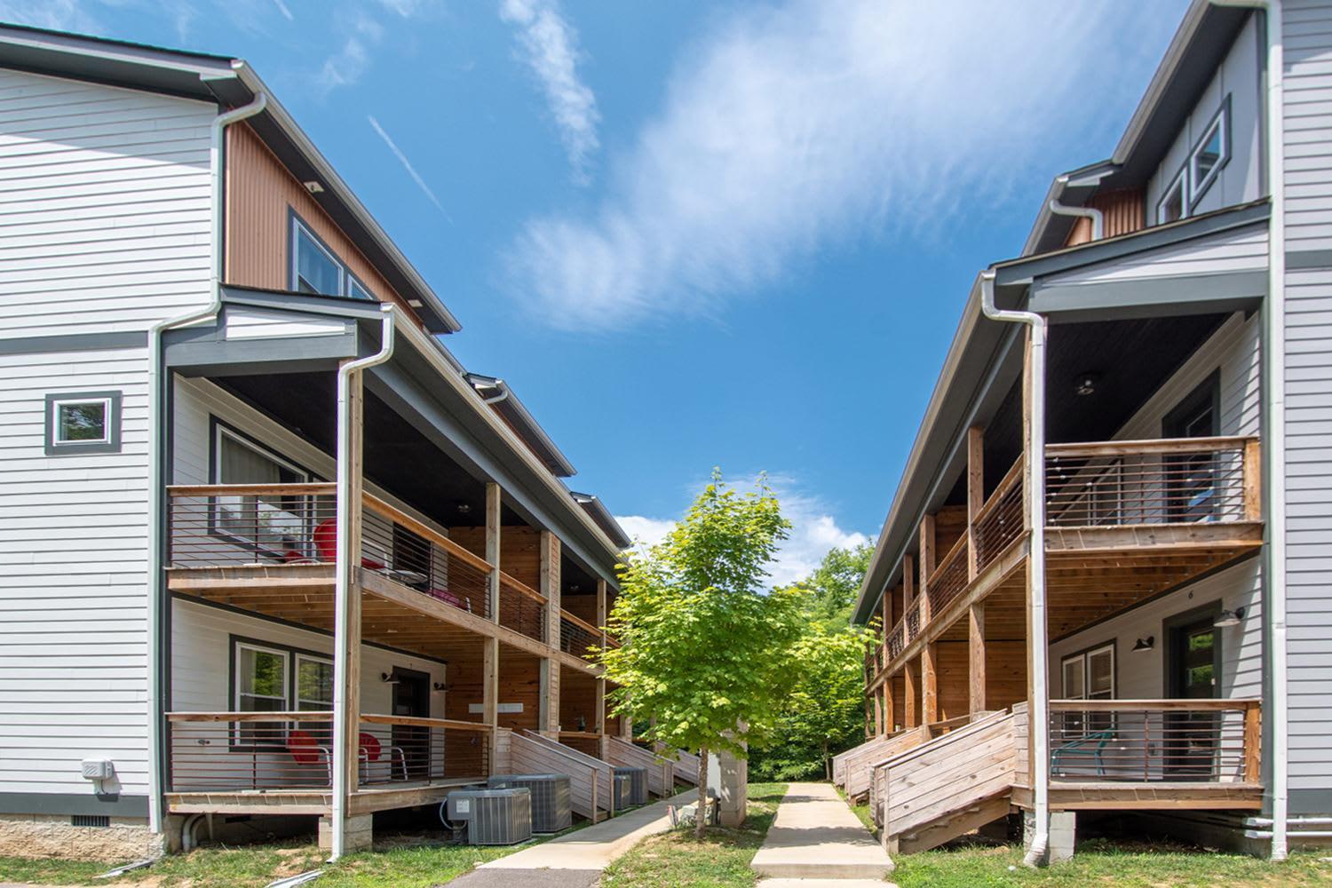 Side By Side Townhomes In East Nashville