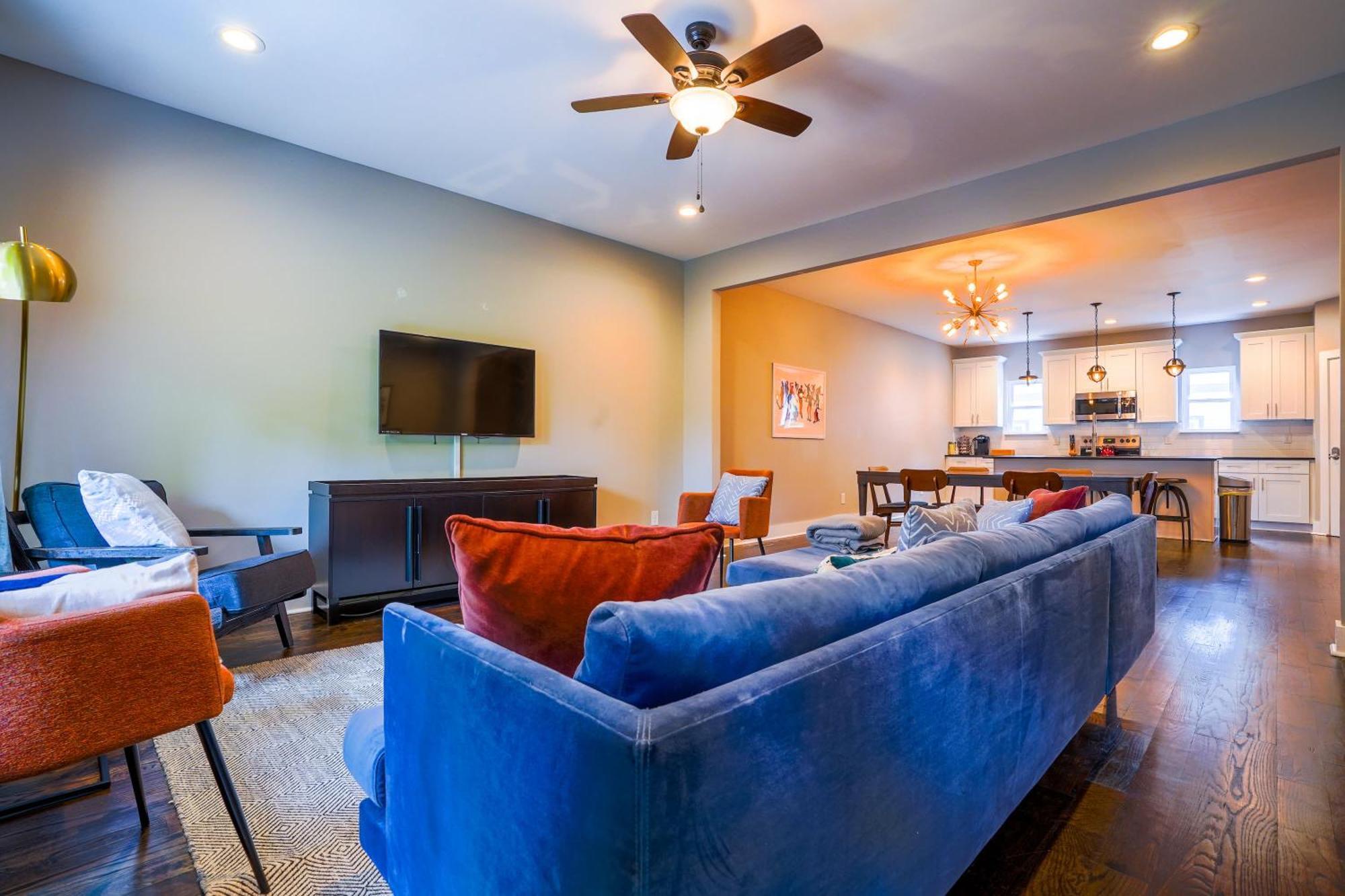Side By Side Townhomes In East Holiday home