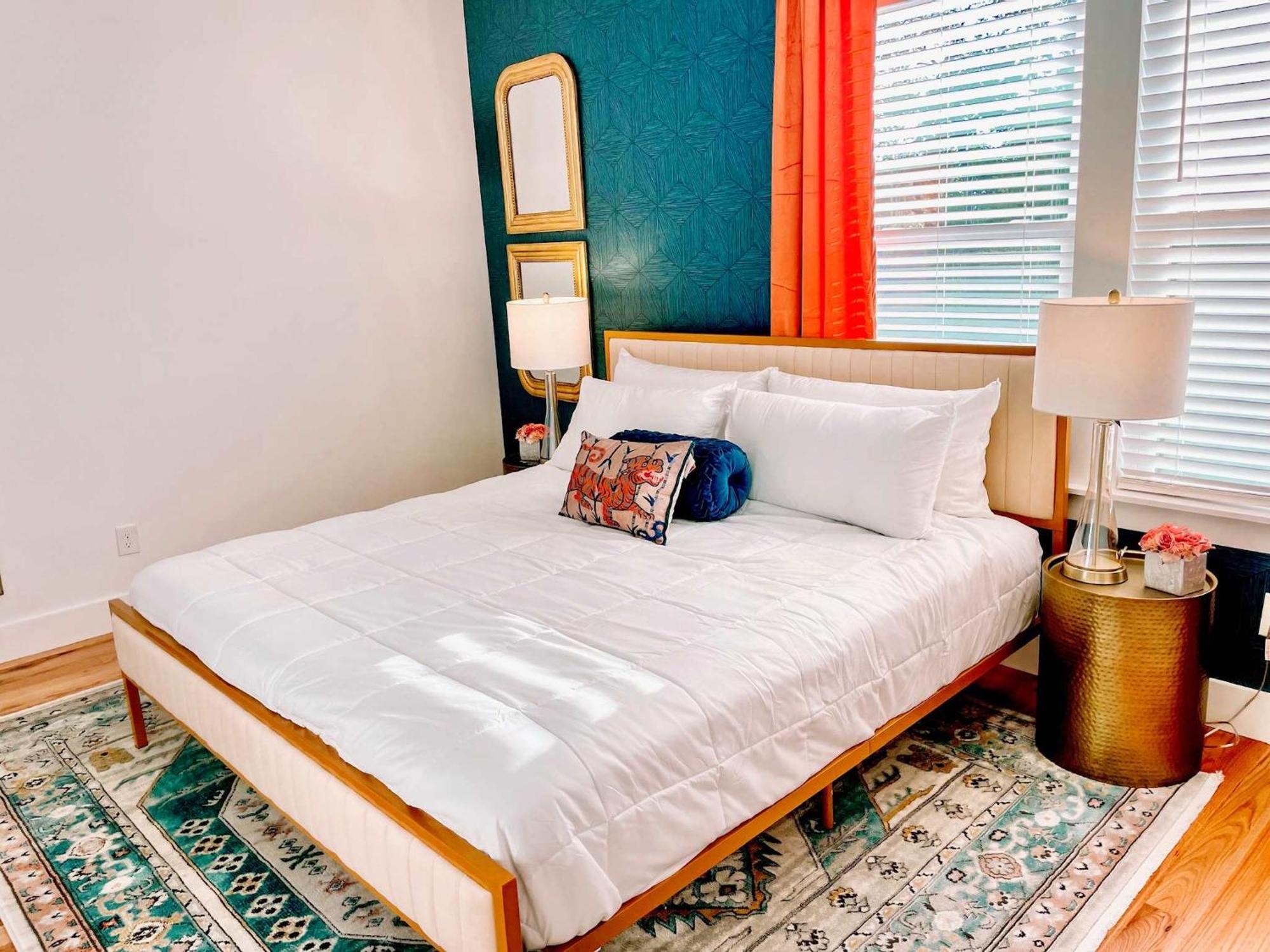 Holiday home Glamorous 3 Bdr In East - Pet Friendly