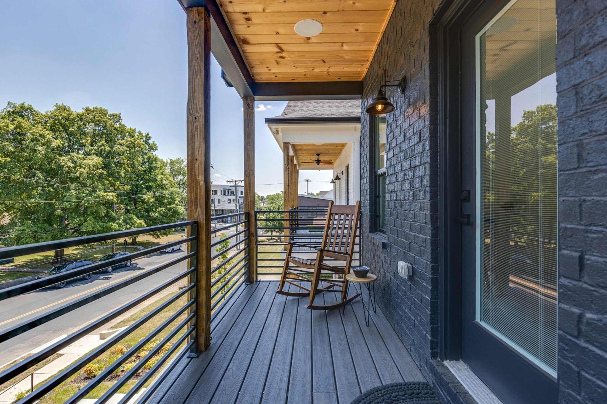 Sleek & Convenient East * Nashville