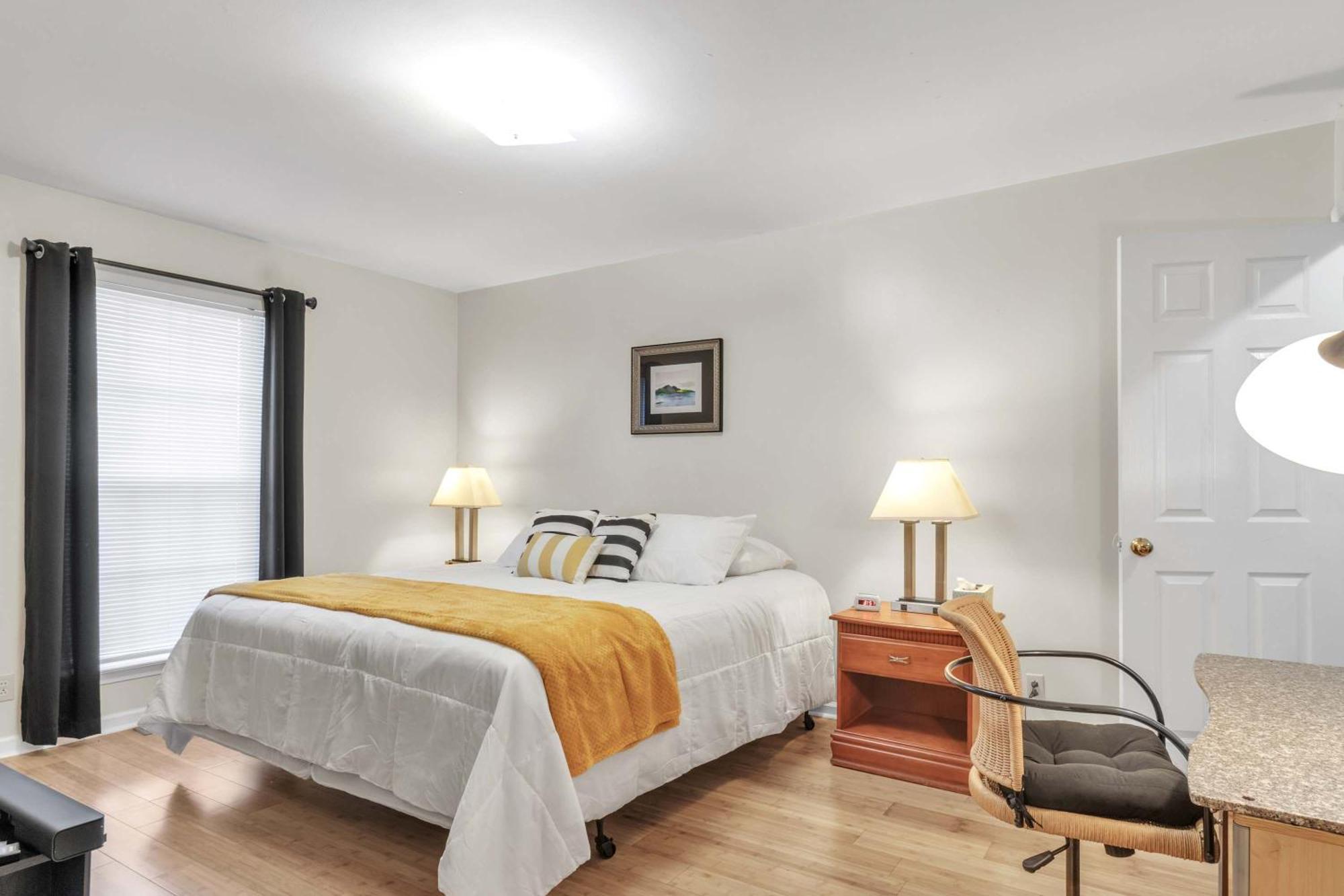 Holiday home Cozy 3 Bdr In West L Close To Tsu *