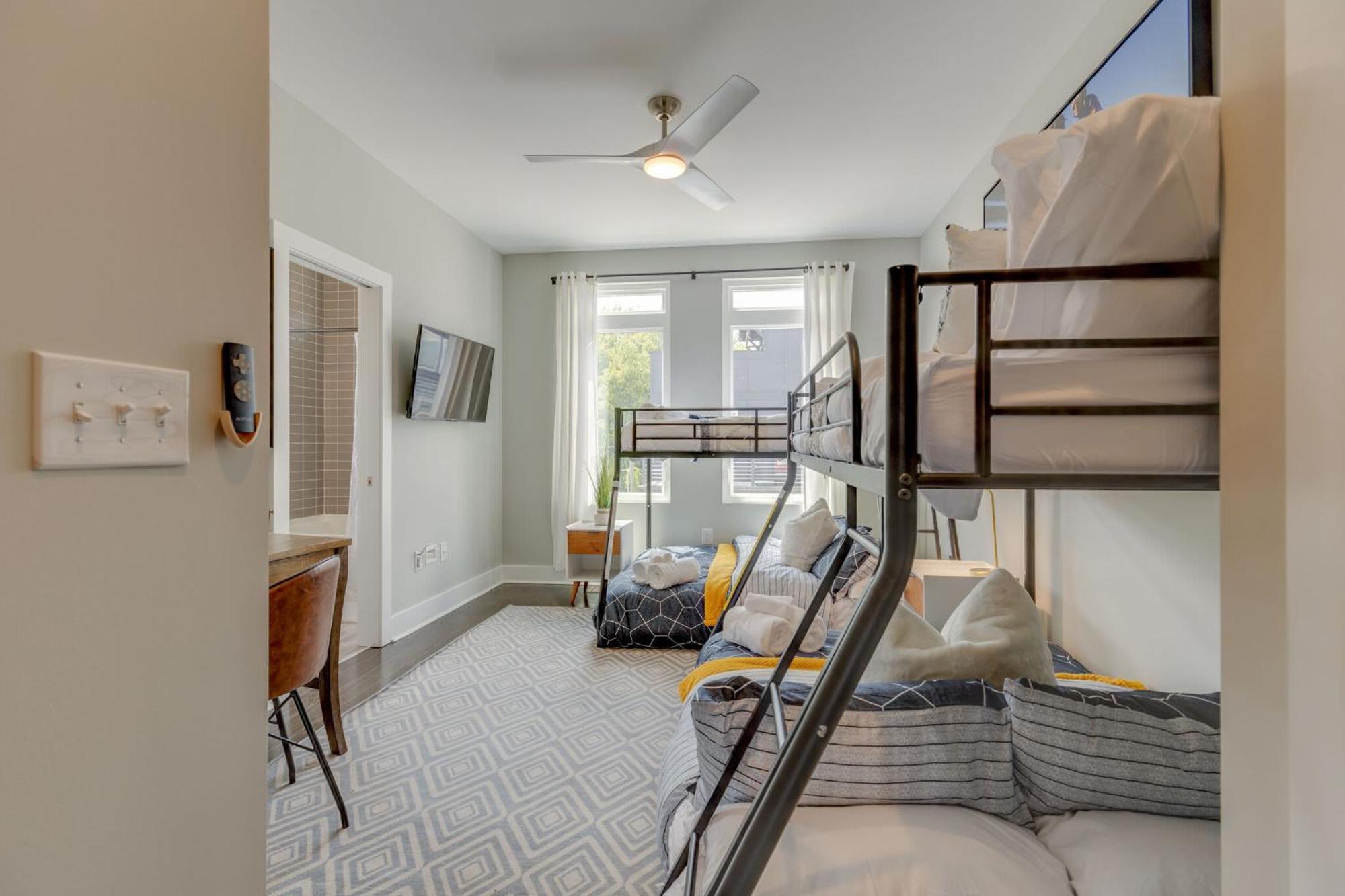 Luxury 3 Bed Close To Downtown Holiday home Nashville