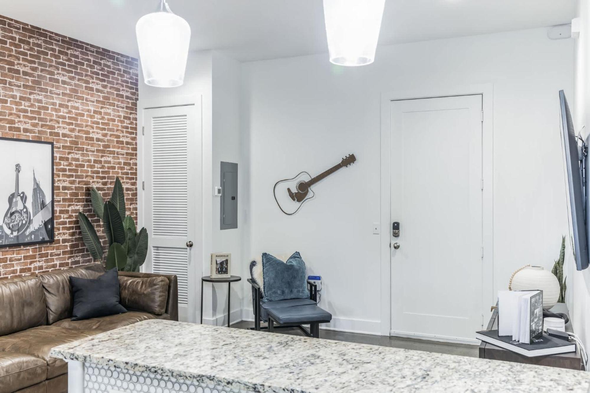 Holiday home Chic And Modern West End Living Nashville