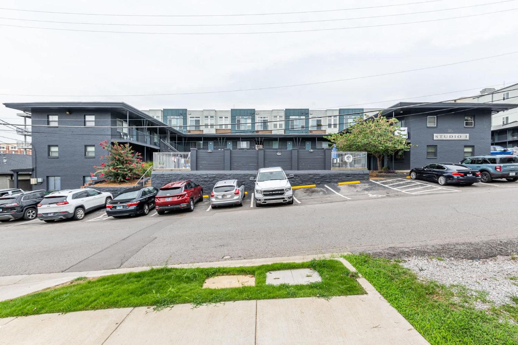 Trendy For 4 With Community Pool * Nashville