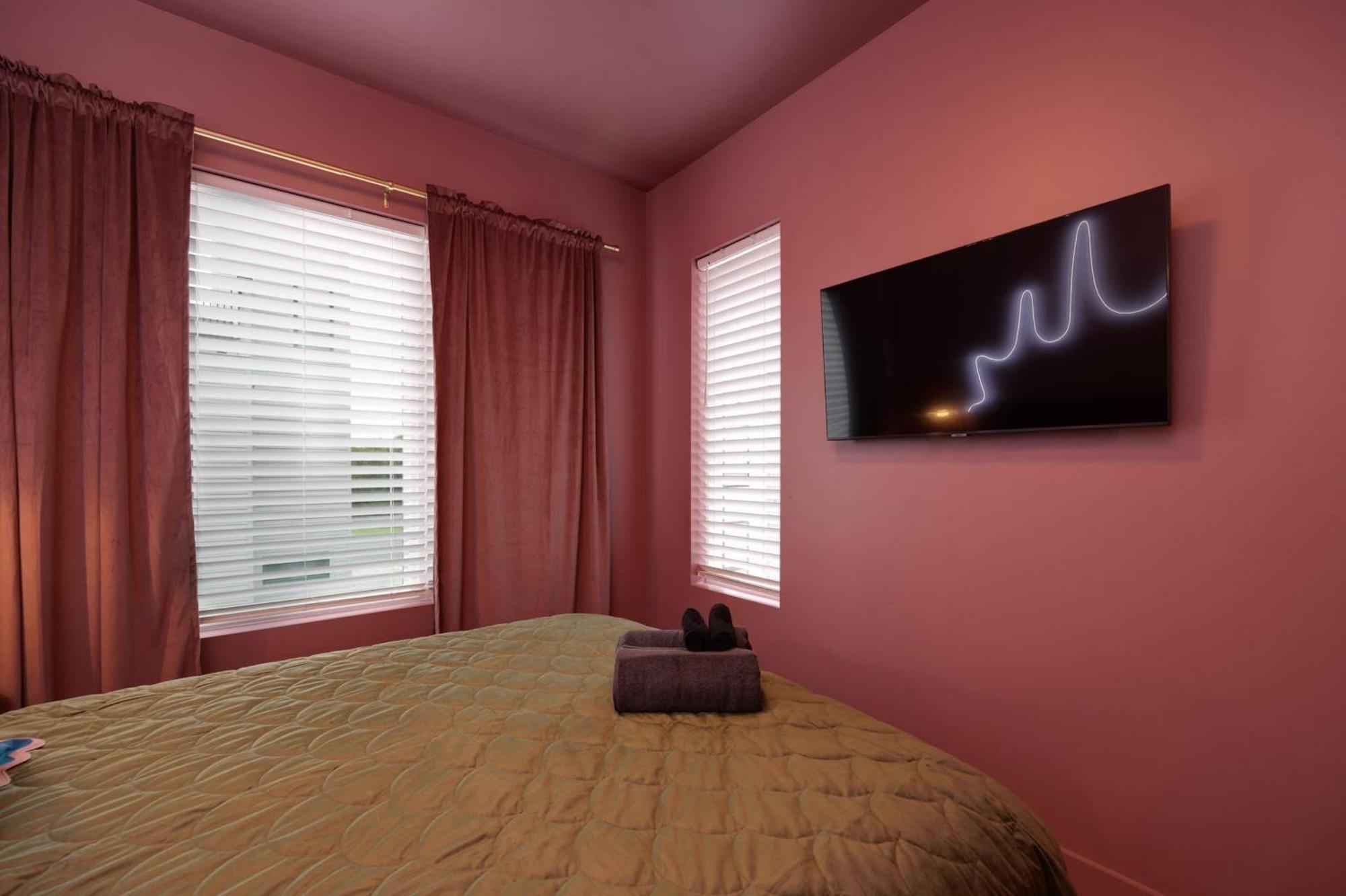 Outlaw Oasis Tranquil 2 Bdr *