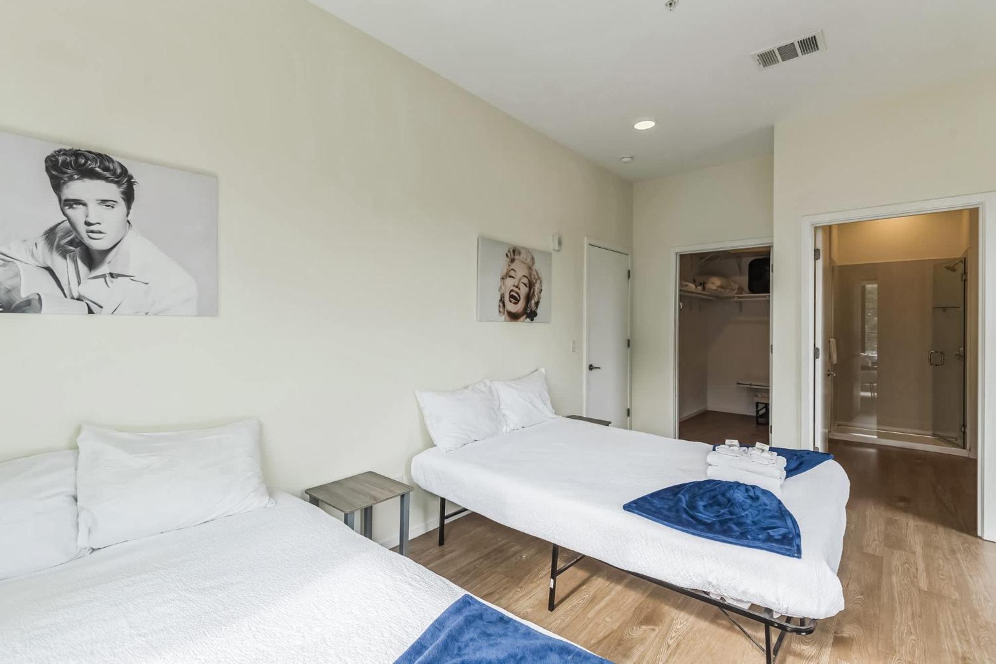 Trendy For 8 In Highly Walkable Neighborhood Holiday home *