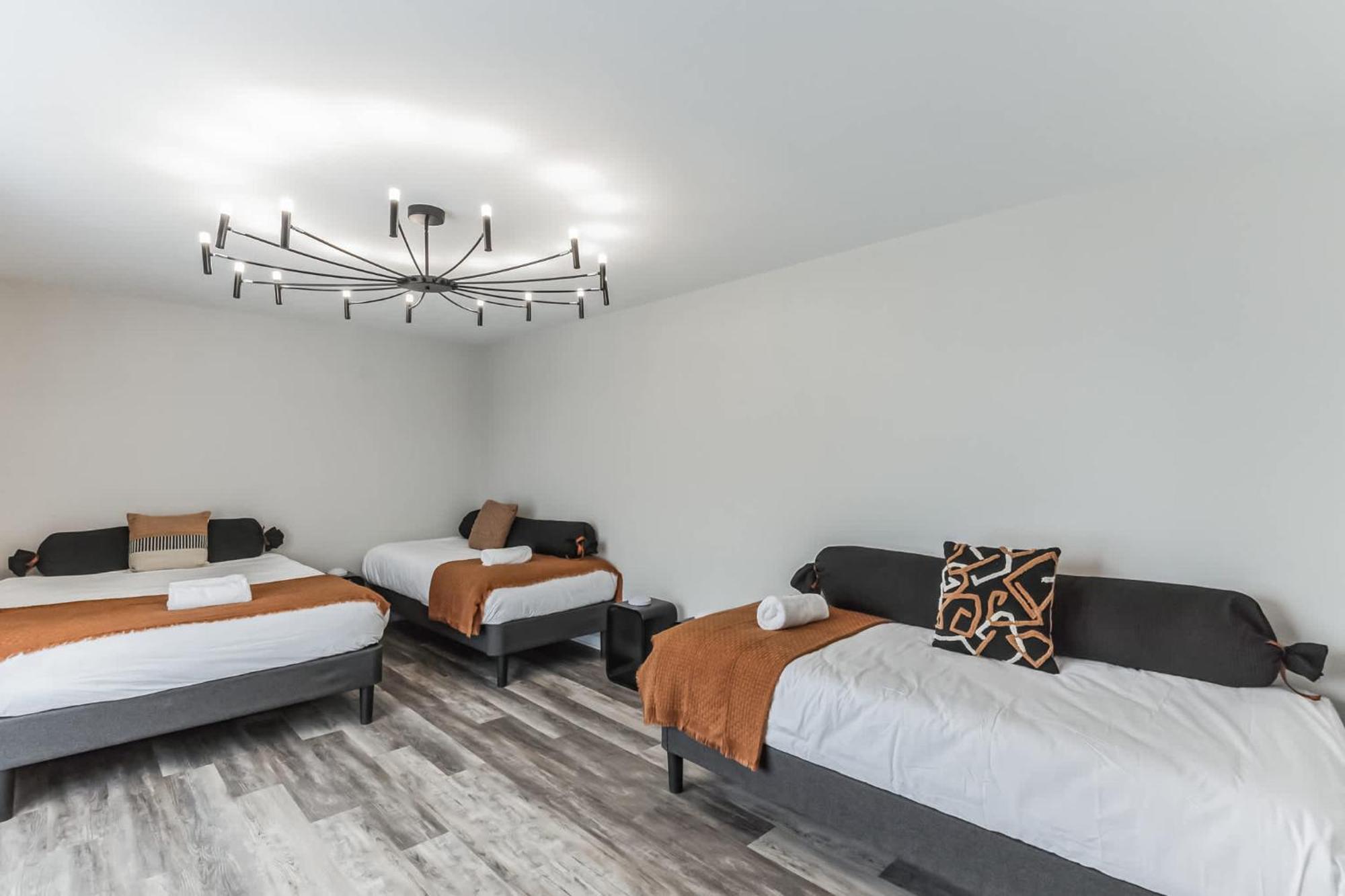 Luxurious 4br Pet Friendly * Nashville