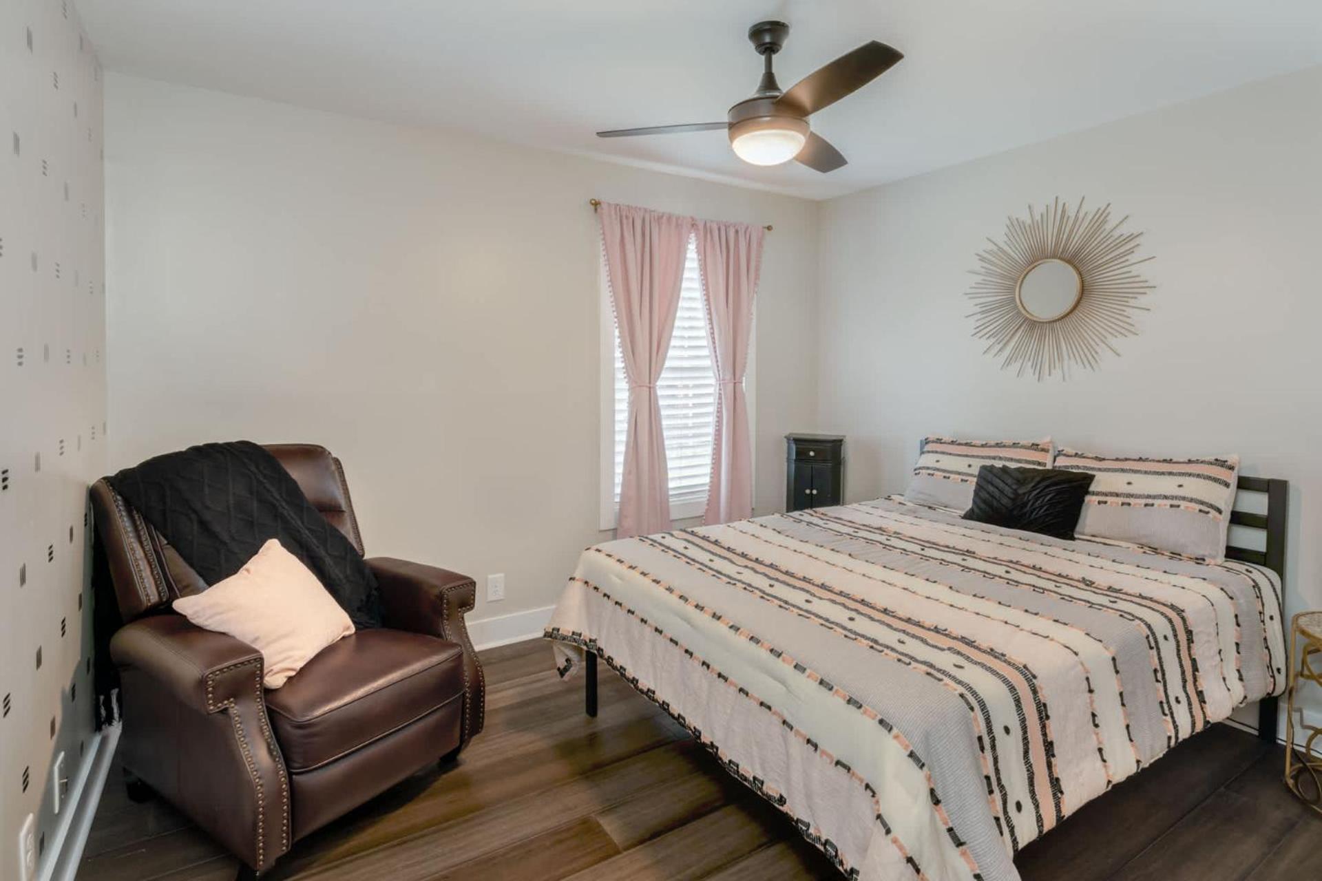 Holiday home Centrally Located Cozy Pet Friendly