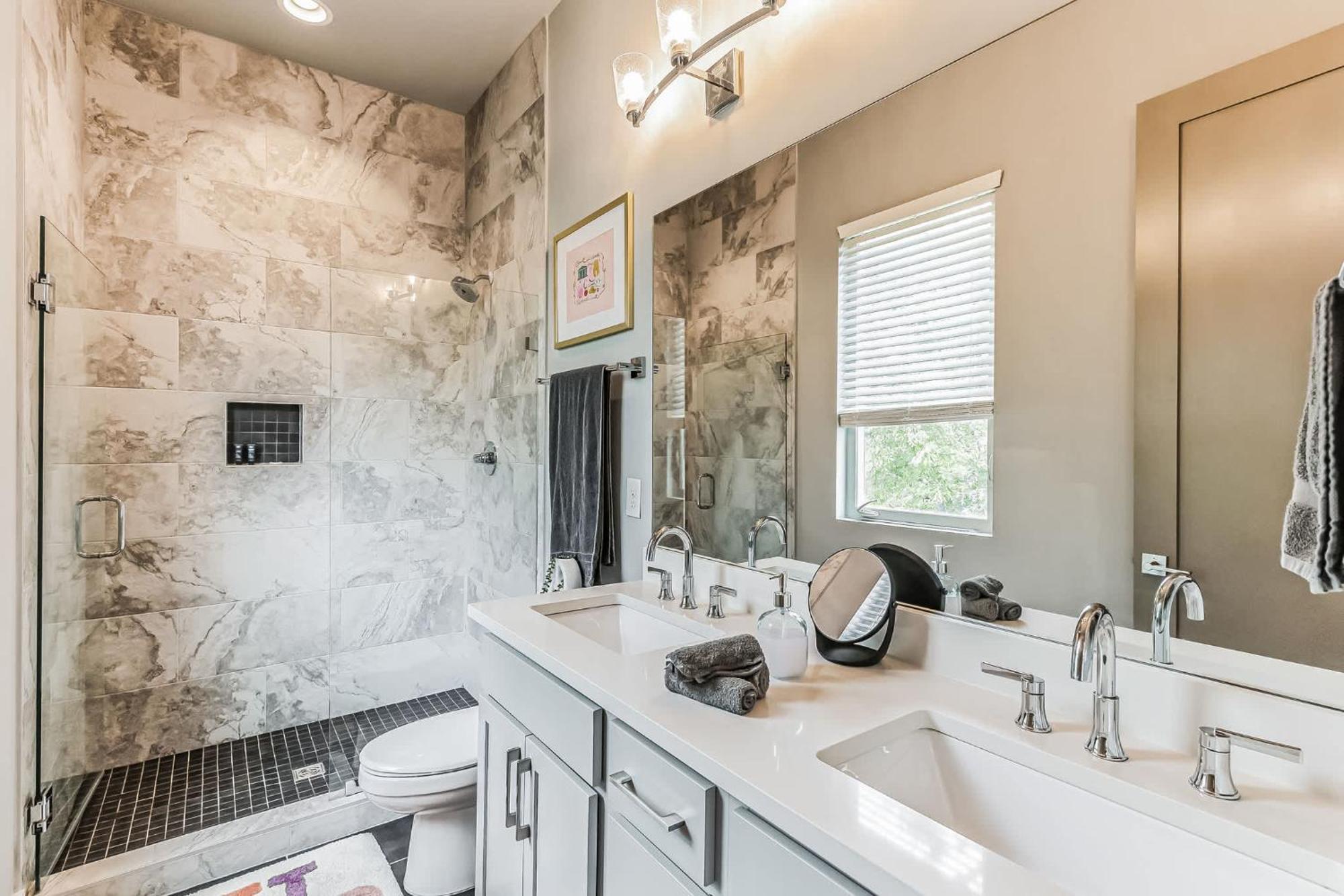 Holiday home Boho Townhome For 12 Close To Dt