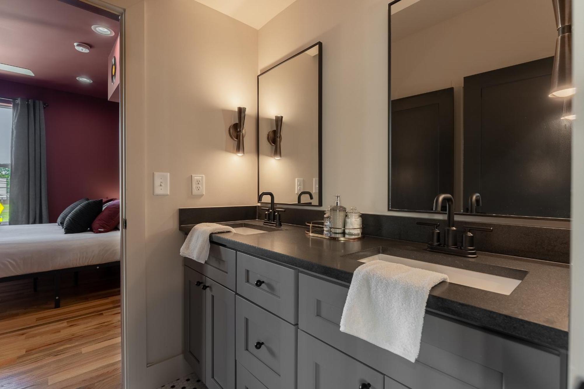 The Vault Royale By Local Nashville