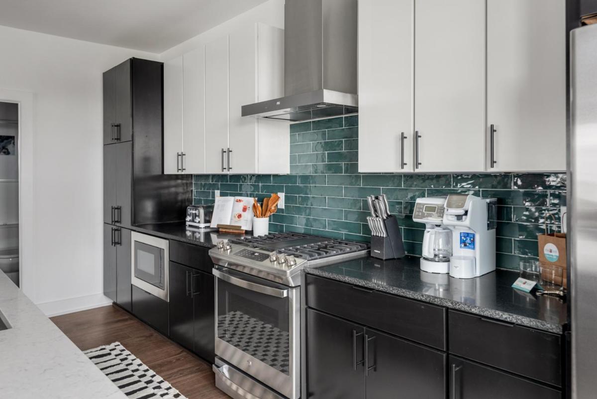 Rosalie & Remi At The Lucy By Local