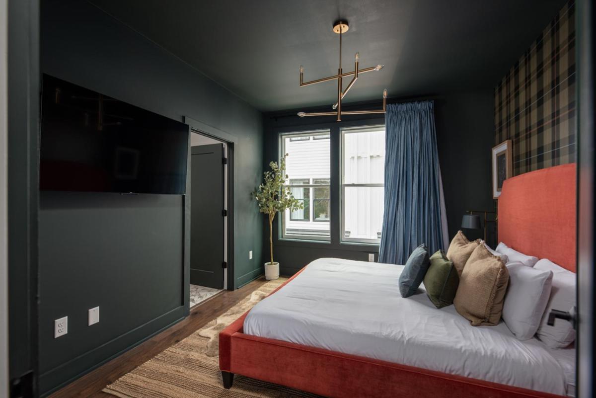 Rosalie & Remi At The Lucy By Local Holiday home *