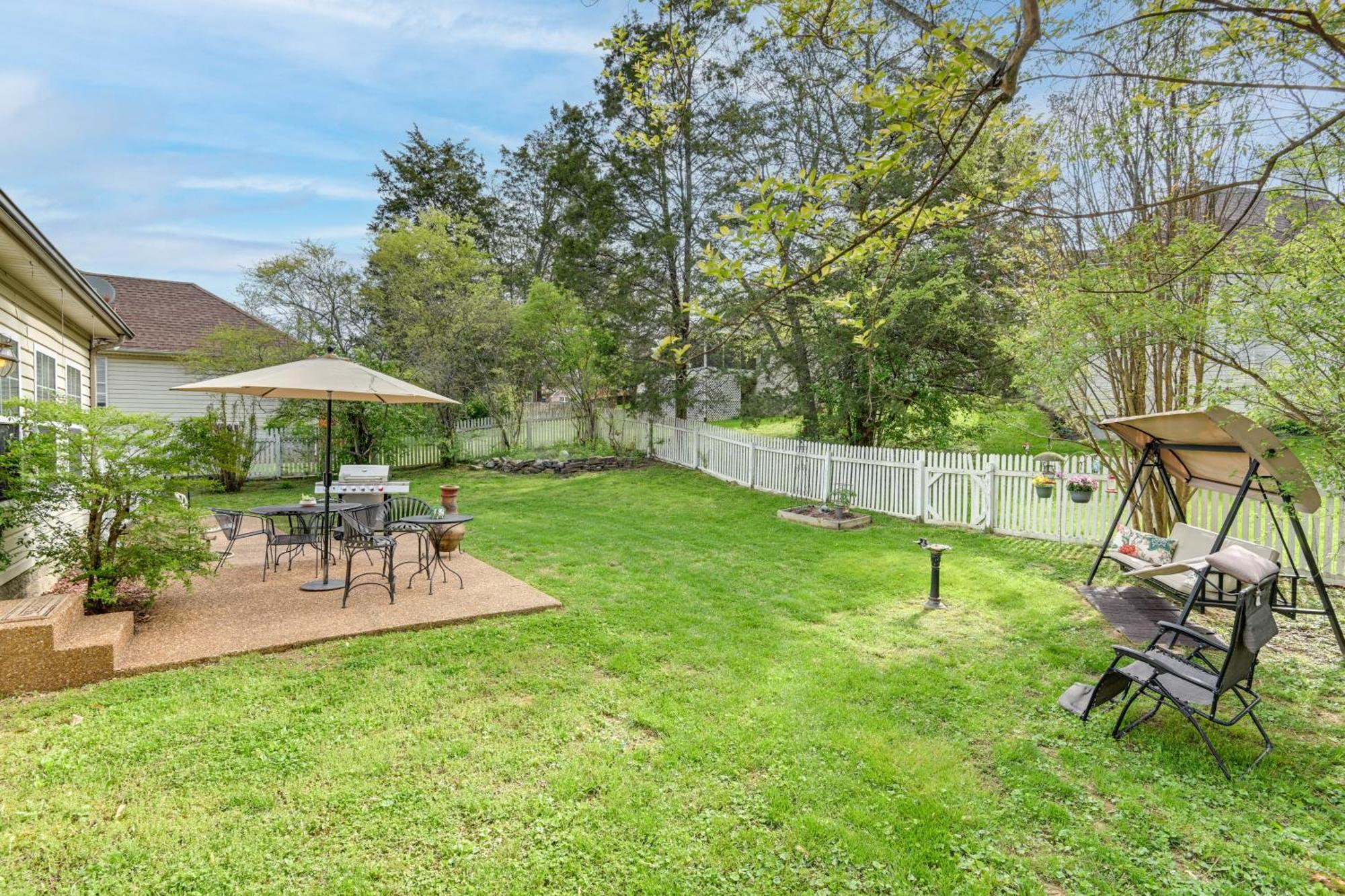 18 Mi To With Dedicated Workspace Nashville