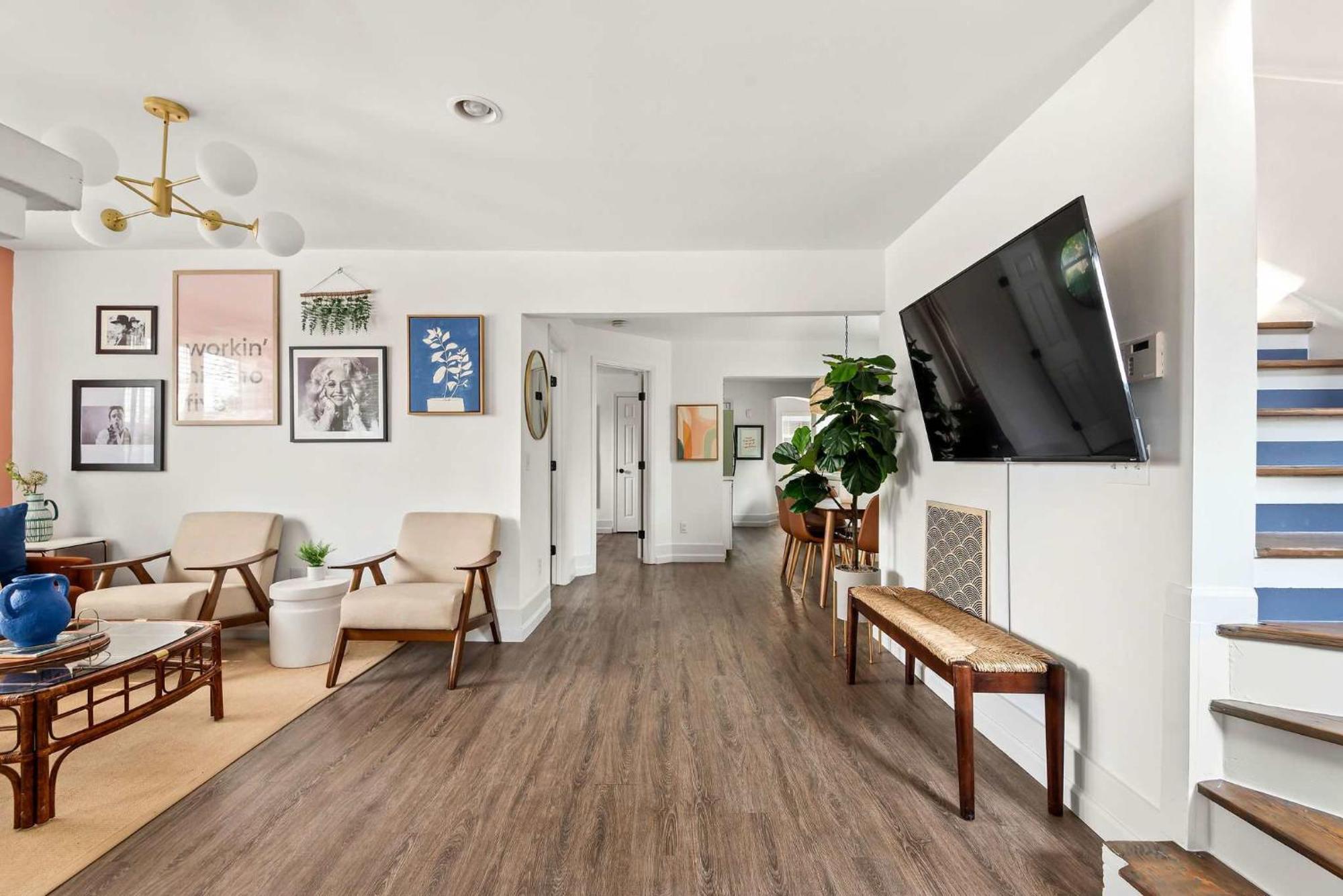 Dolly Johnny Willie Inspired 5 Min From *