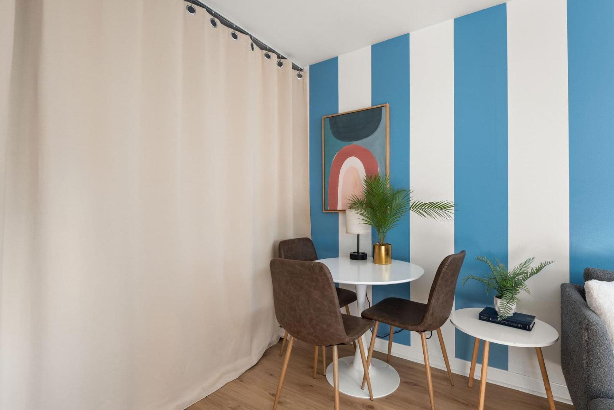 Apartment Dolly On Music Row Sleeps 12 Nashville