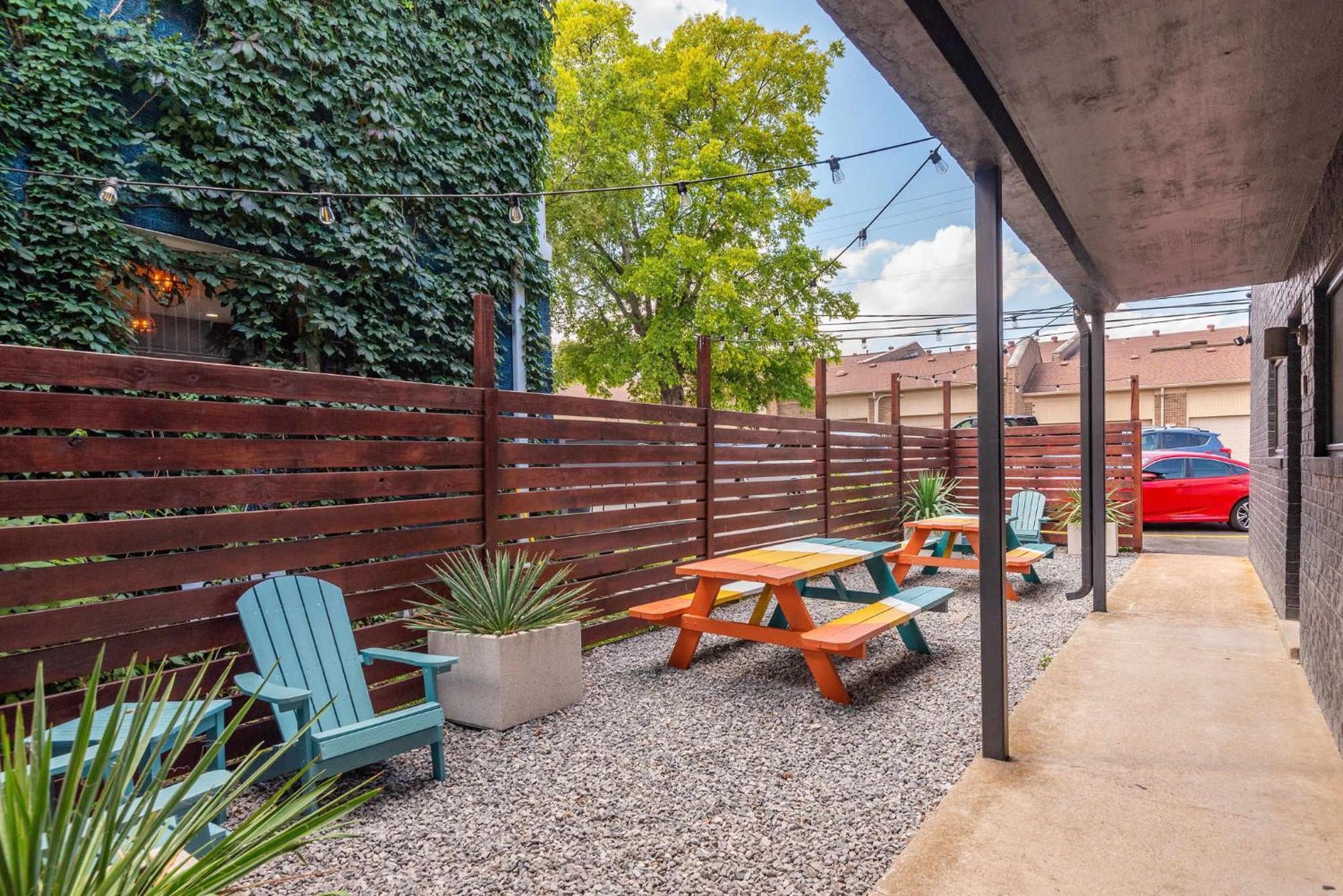 Dolly On Music Row Sleeps 12 Apartment Nashville