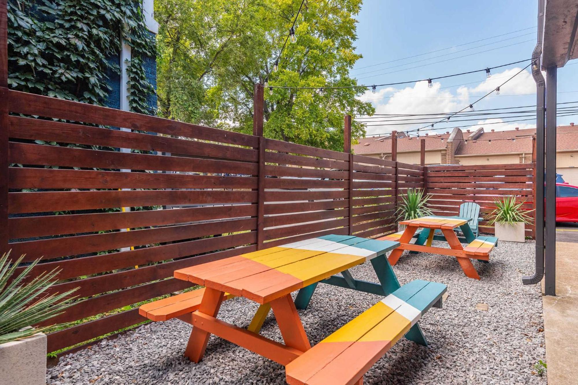 Apartment Dolly On Music Row Sleeps 12 Nashville