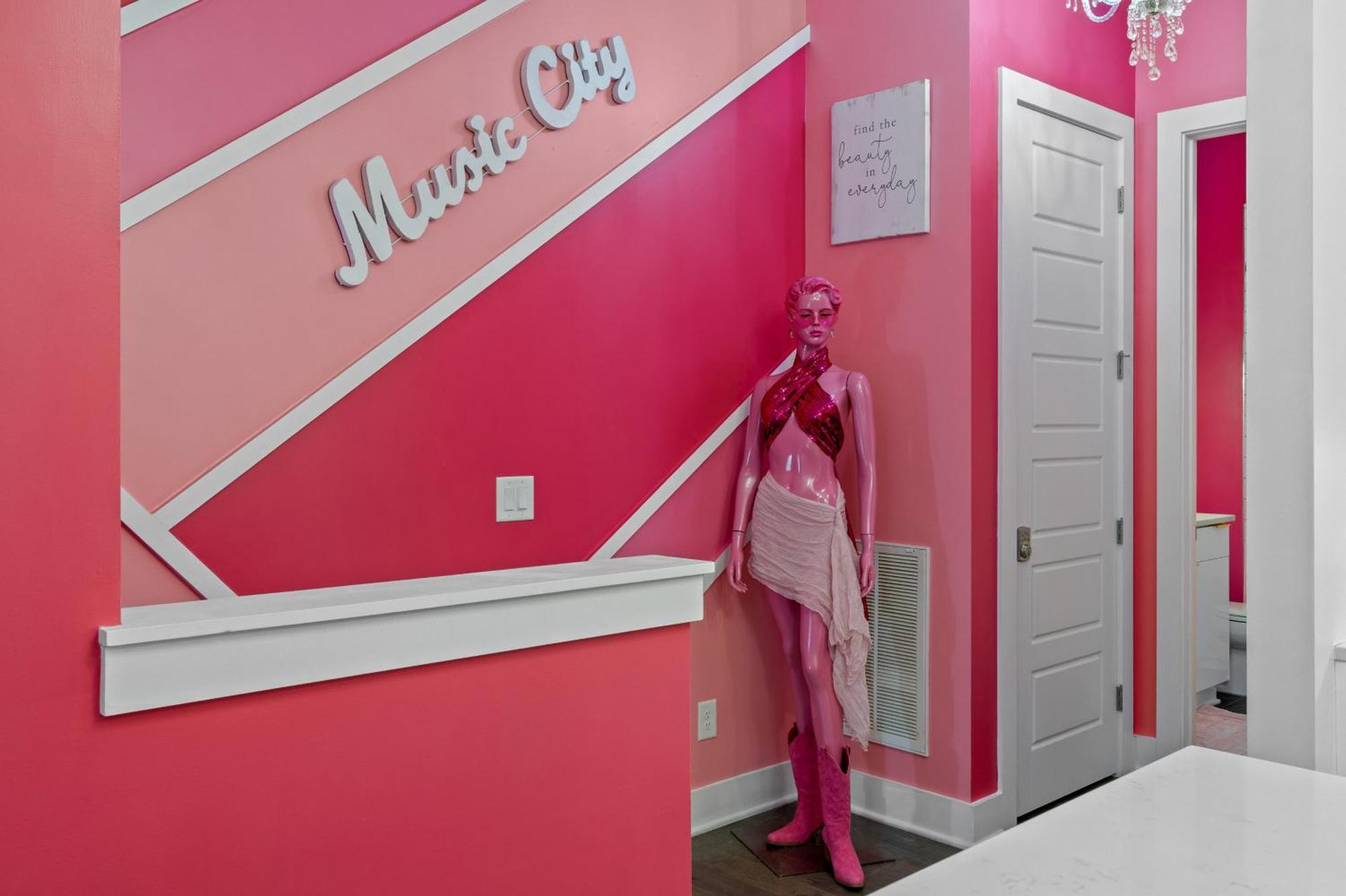 Bachelorette Paradise Pink House Near Broadway Nashville