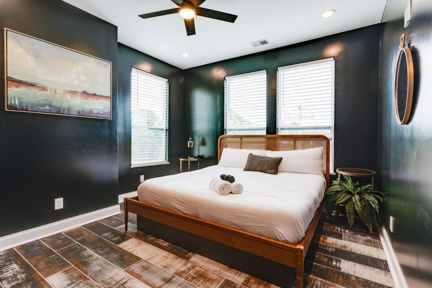 Modern Getaway Near Vandy Nashville