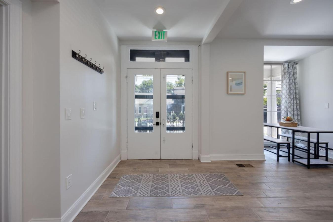 28th Ave Haven Near Everything *