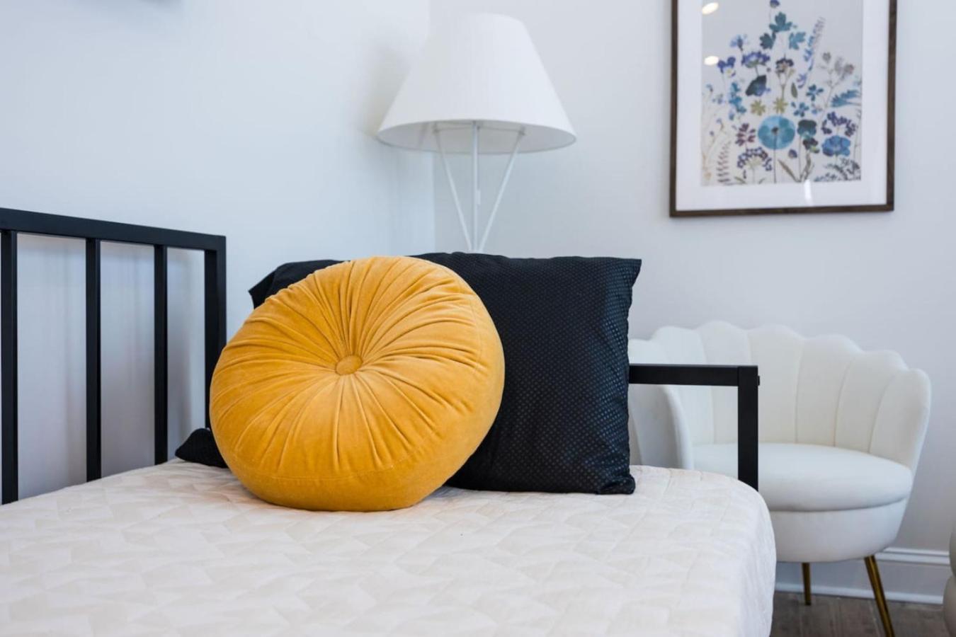 Apartment 28th Ave Haven Near Everything