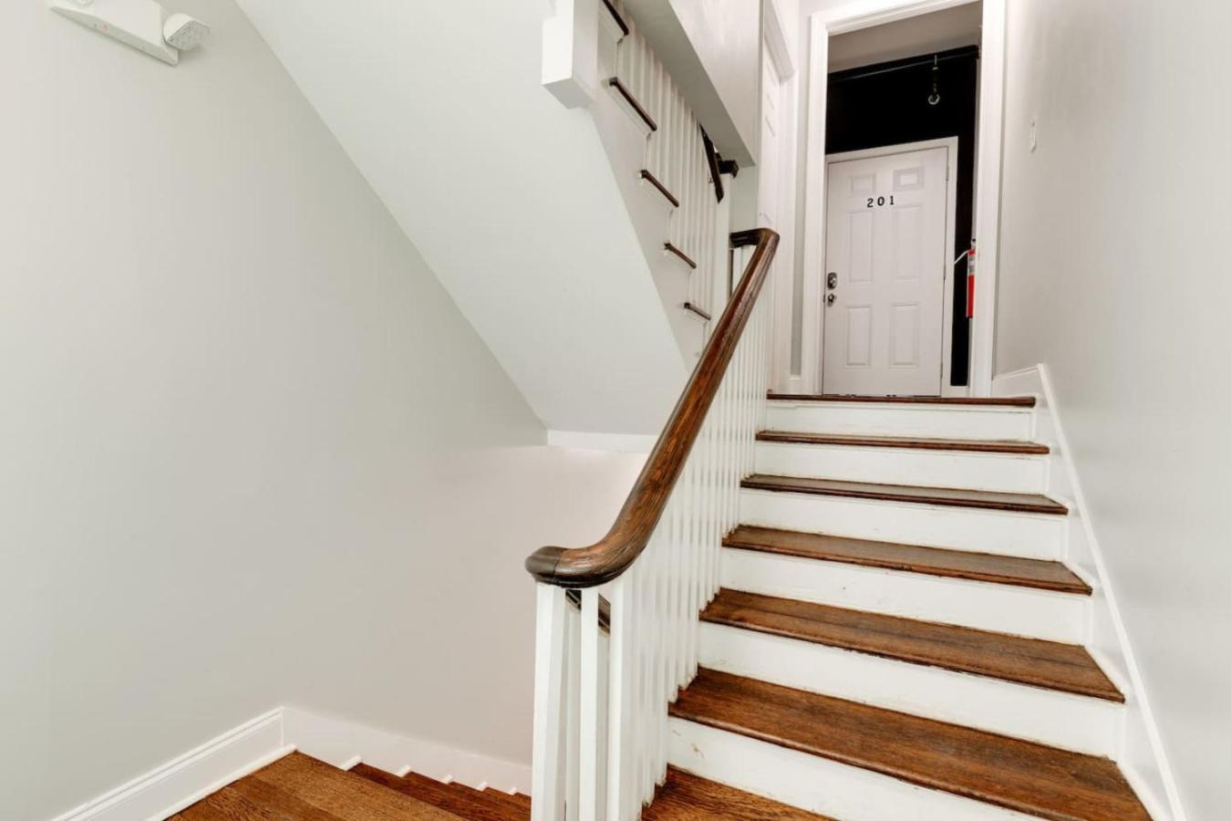 Parthenon Getaway - 2bdrm * Nashville