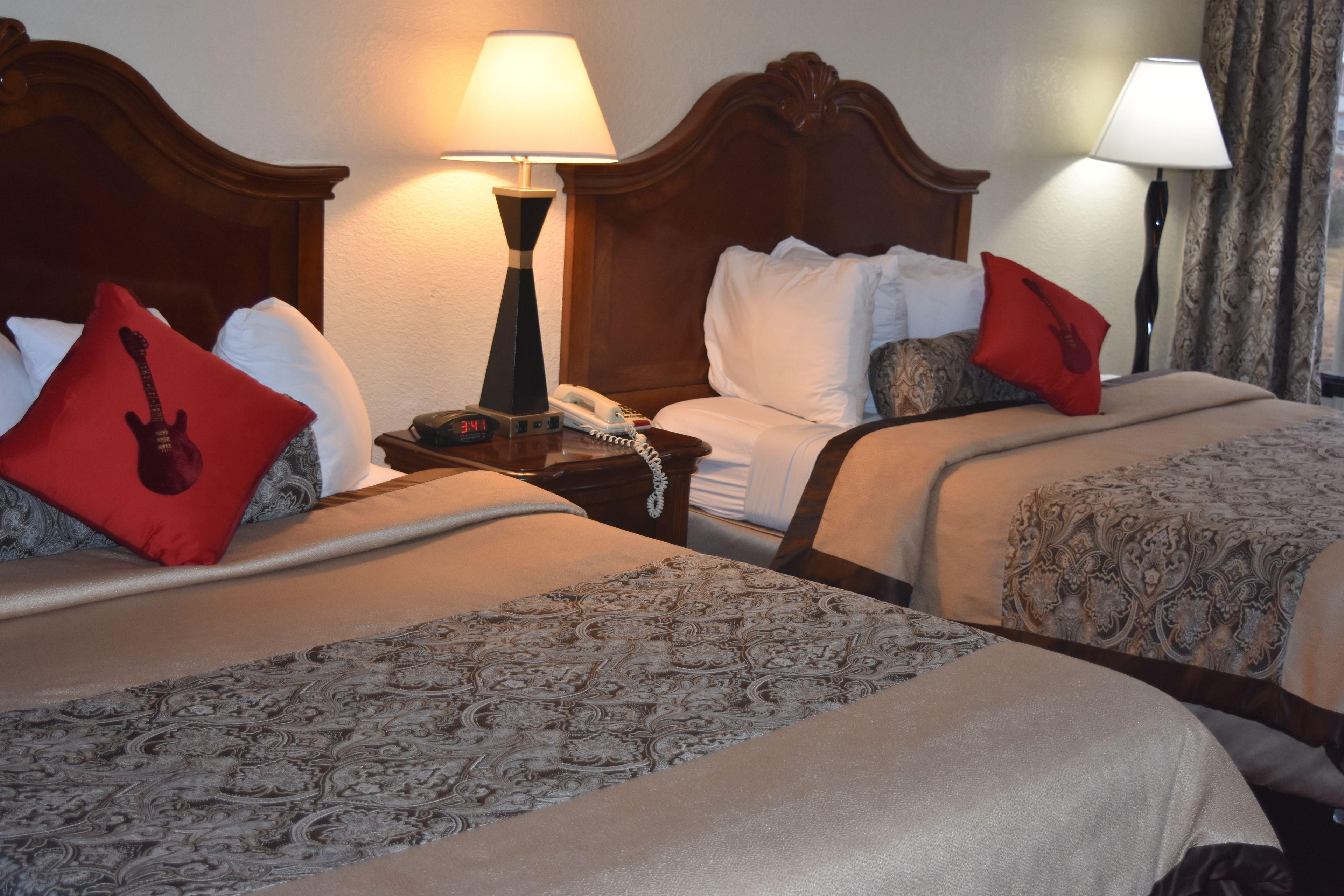 Hotel Western Downtown Music Row 3*