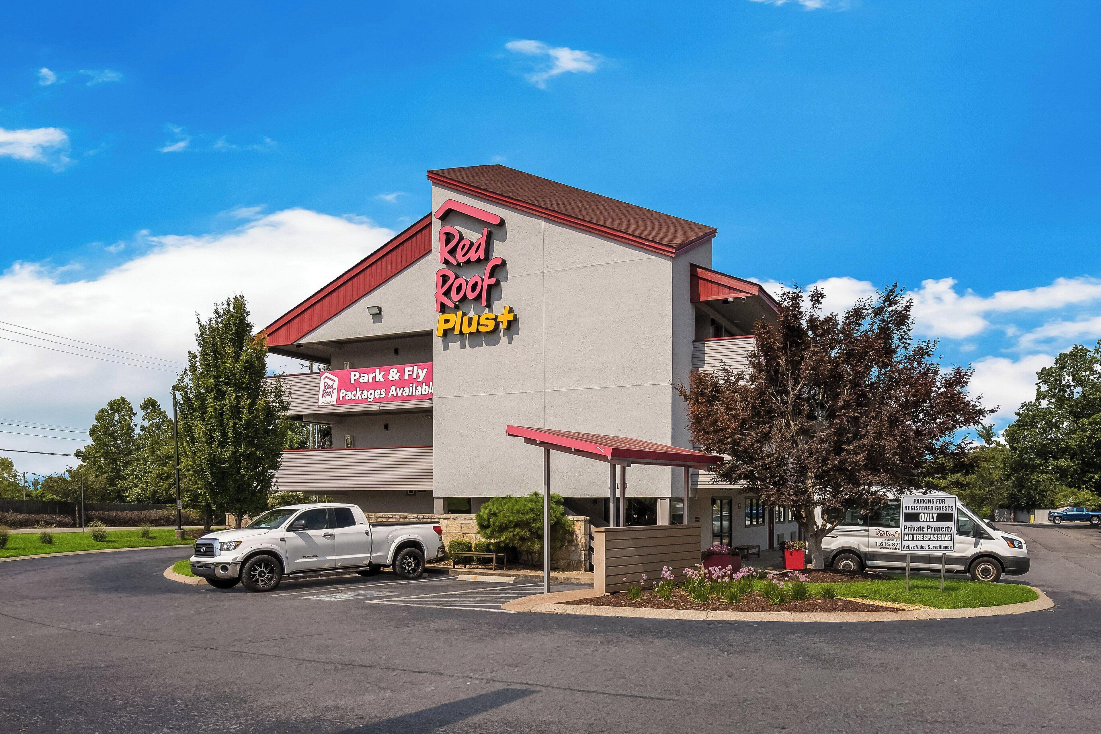 Red Roof Plus+ Airport