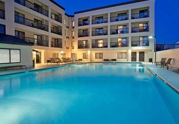 Courtyard By Marriott Vanderbilt West End Hotel Nashville