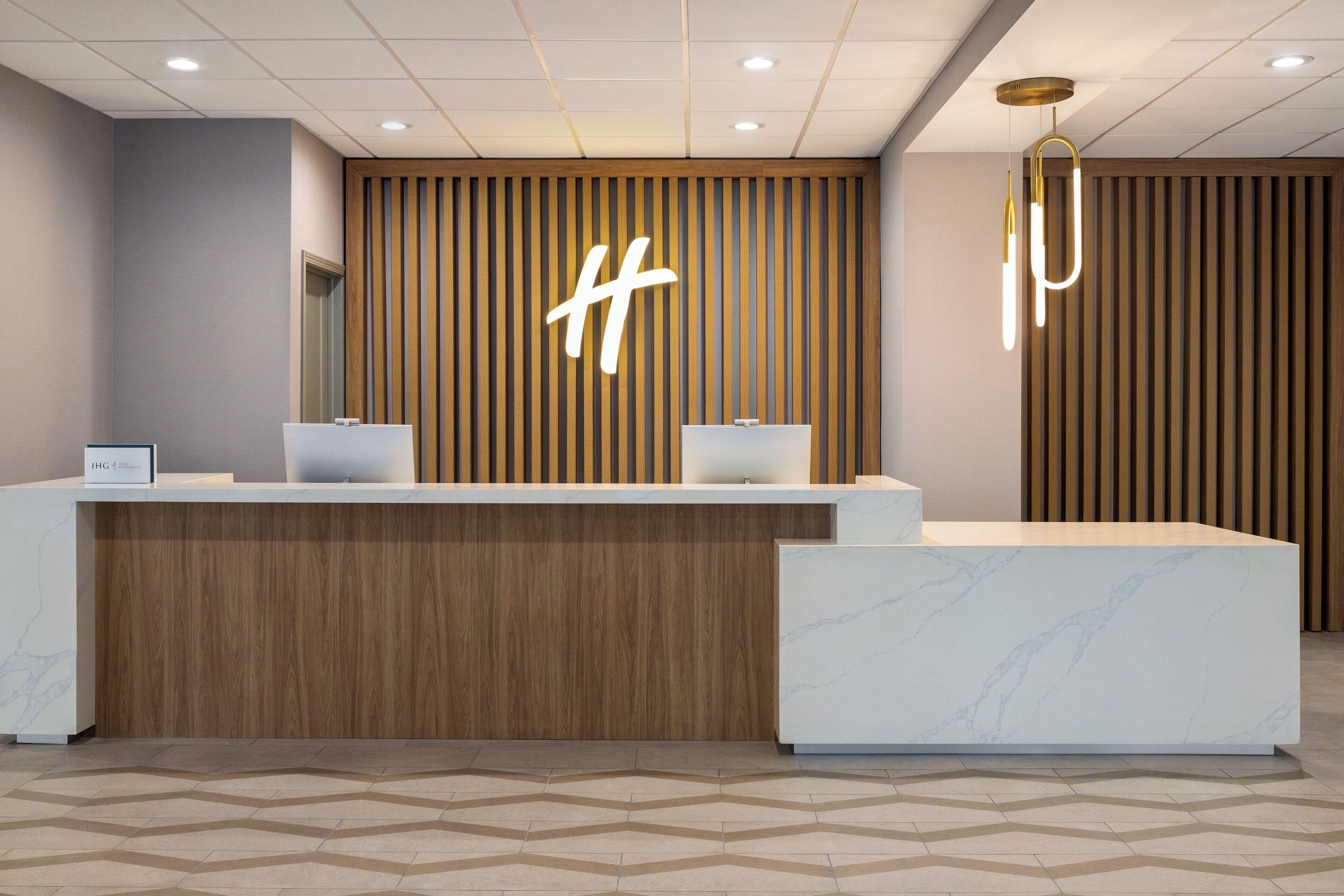 Hotel Downtown - Stadium By Ihg 3*