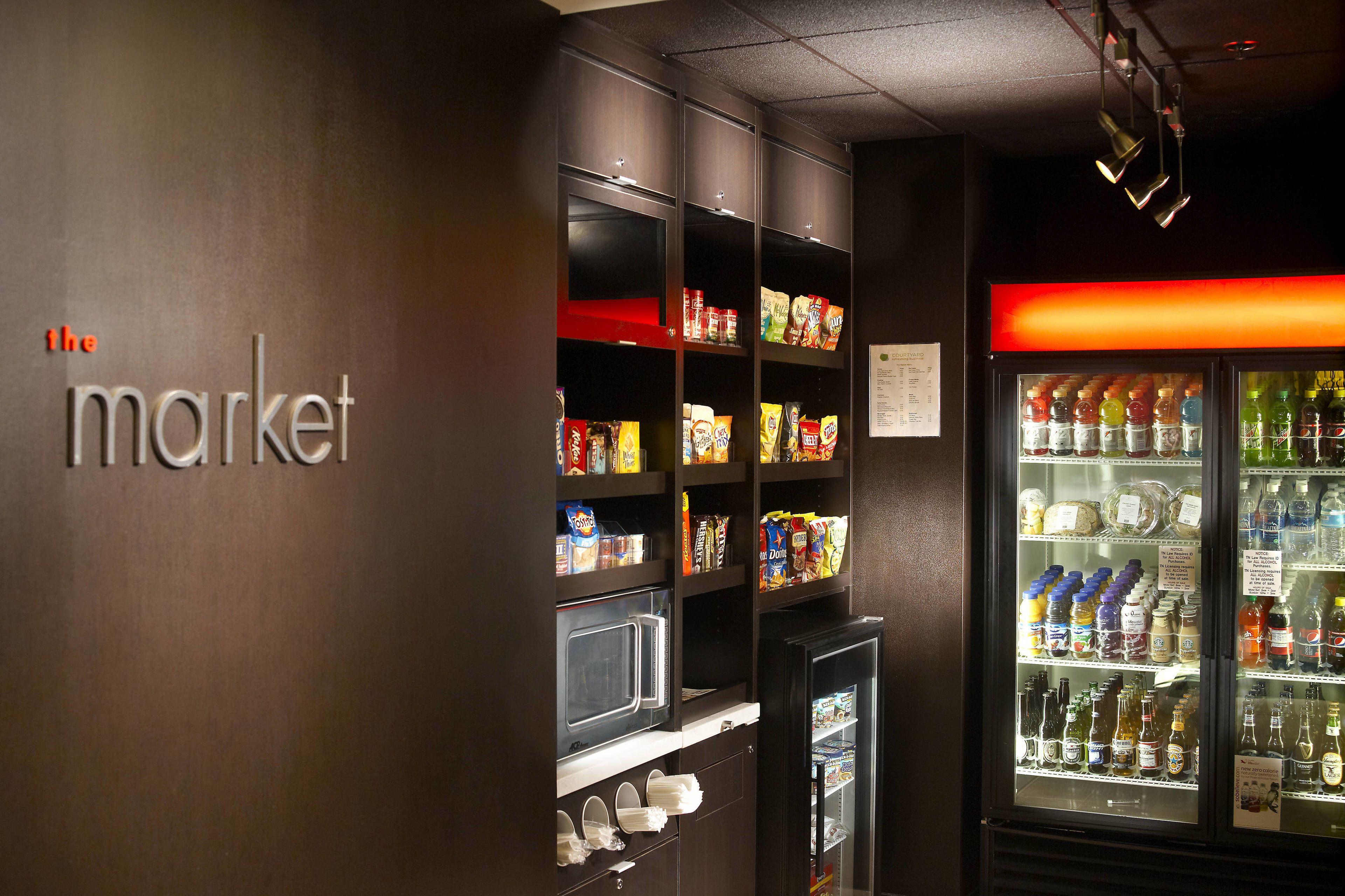 Courtyard By Marriott Airport Nashville