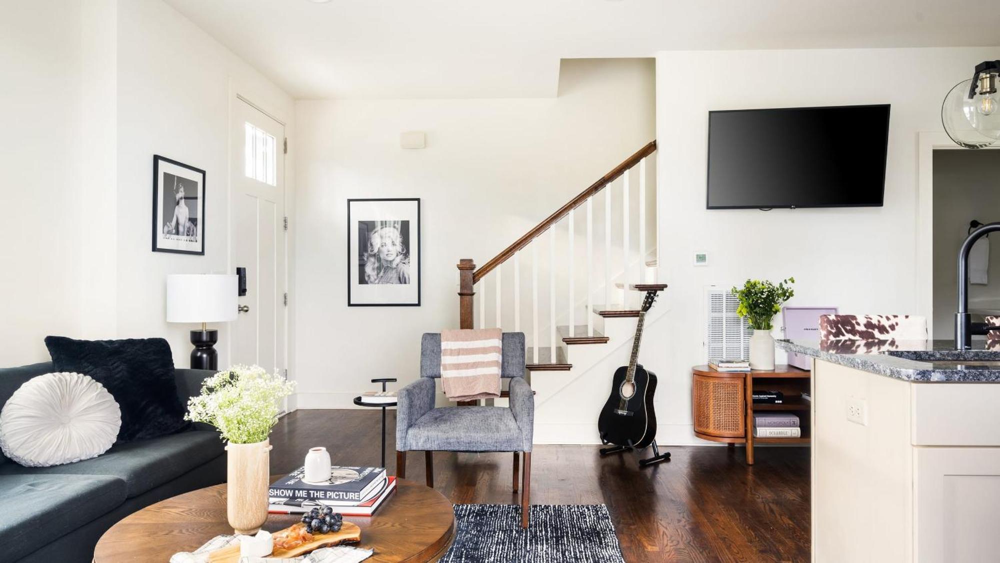 Holiday home Hart Buyout 3 By Avantstay Two Town House Buyout W Modern Amenities In Nashville