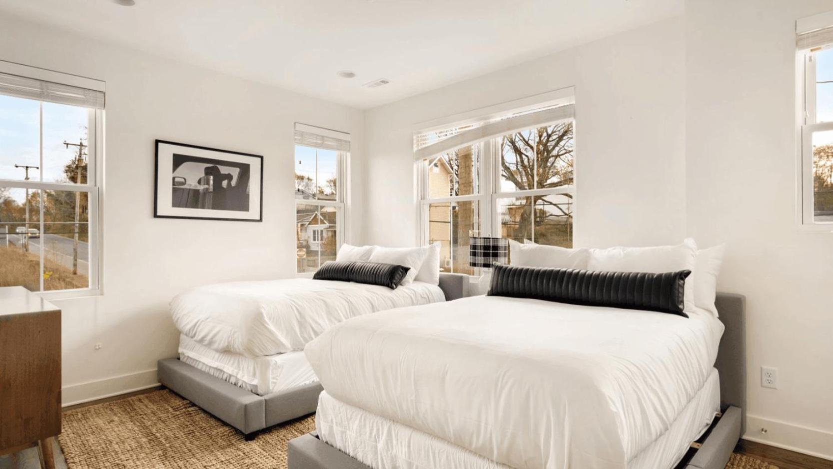 Hart Buyout 1 By Avantstay Two Town House Buyout W Modern Amenities In Holiday home