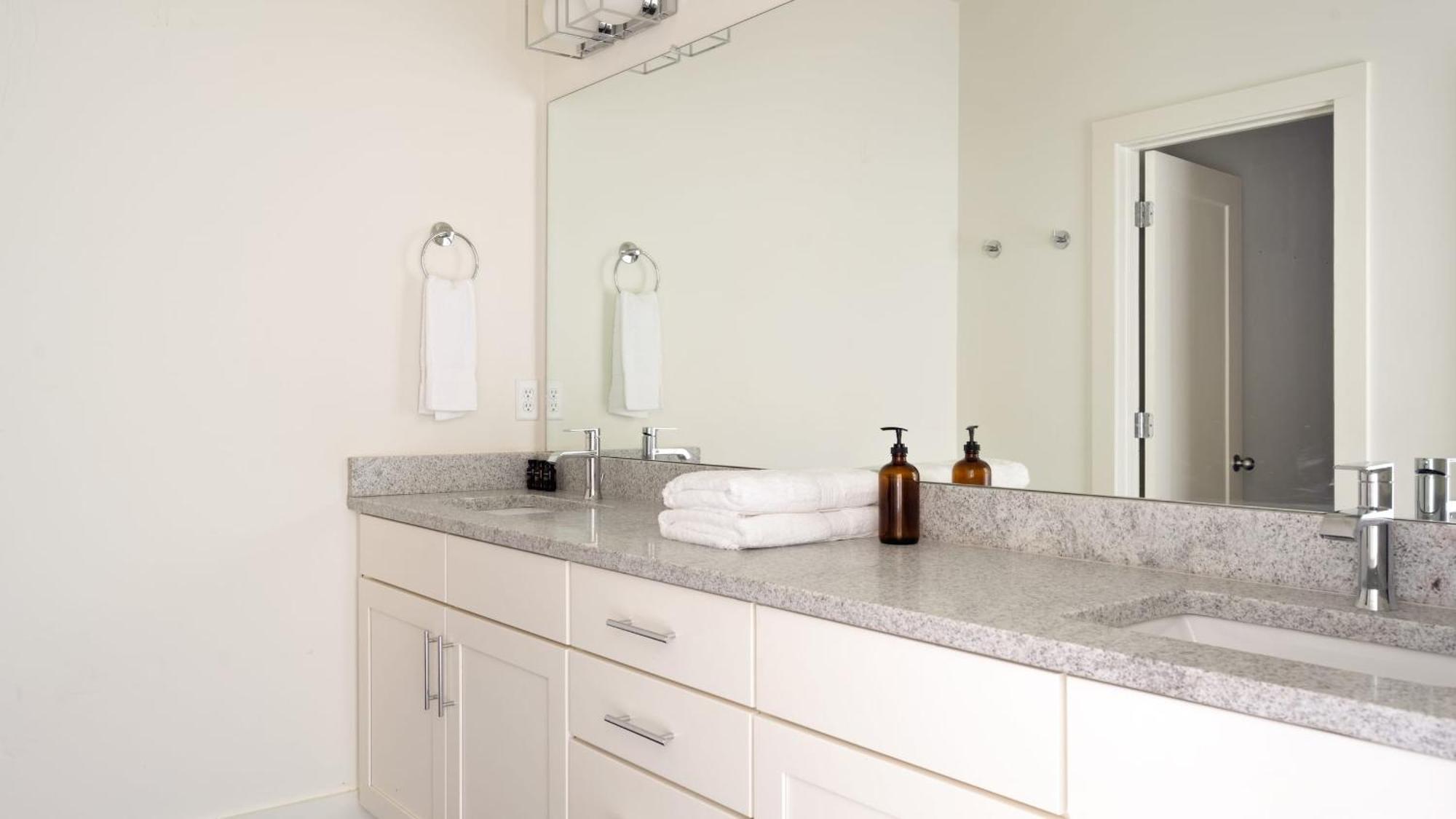 Hart 9 By Avantstay Gorgeous Town House W Modern Amenities In Apartment Nashville