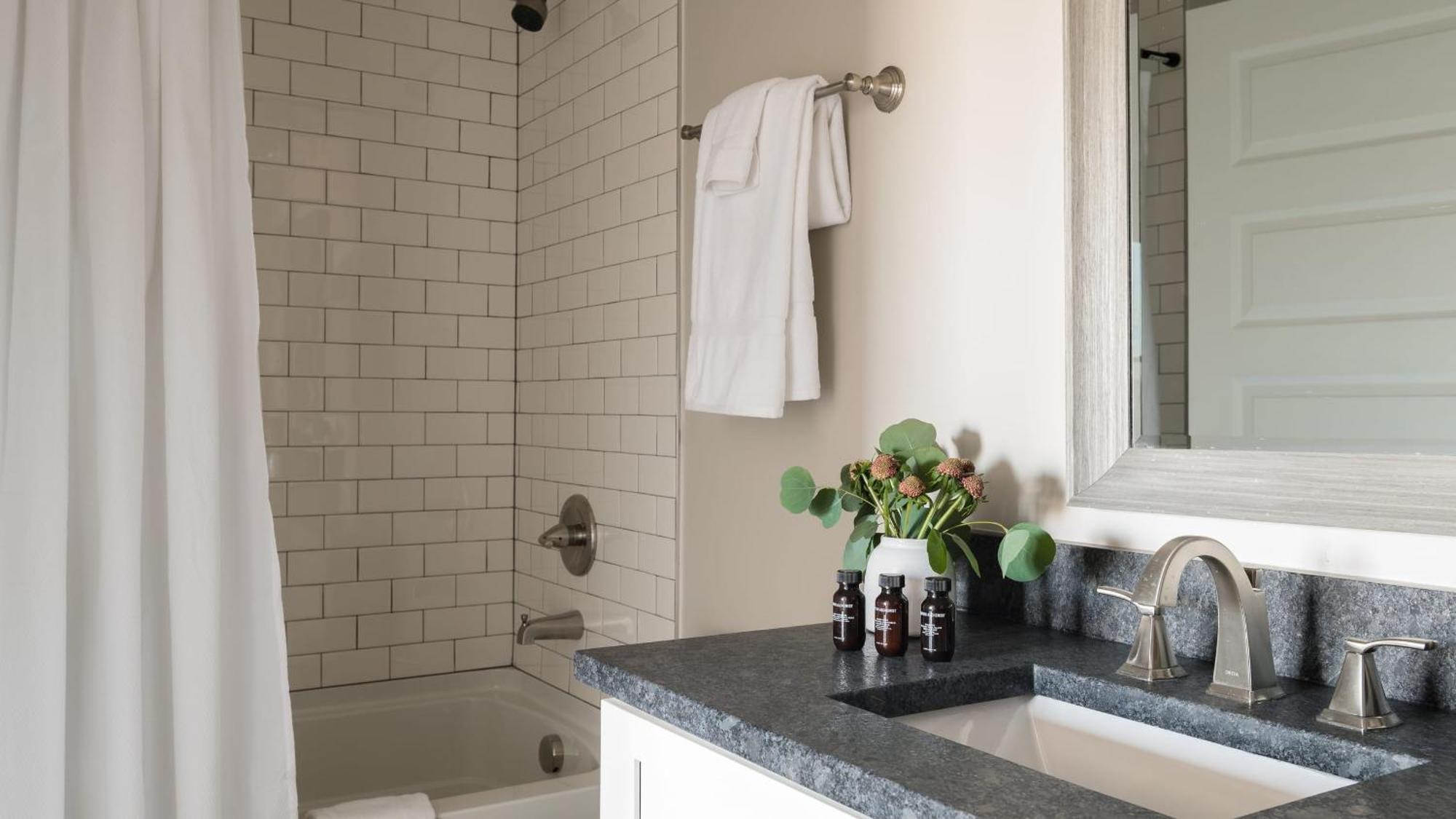 Cherokee By Avantstay *