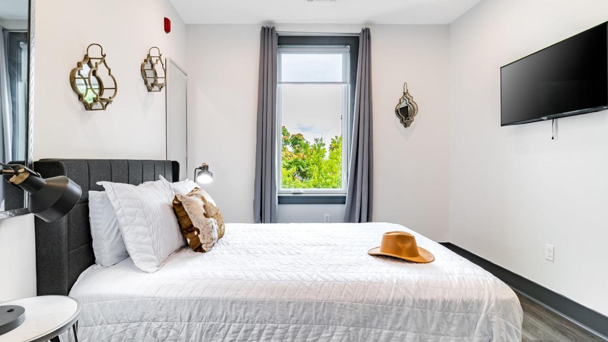 Holiday home Downtown 2br Balcony Parking Near Broadway