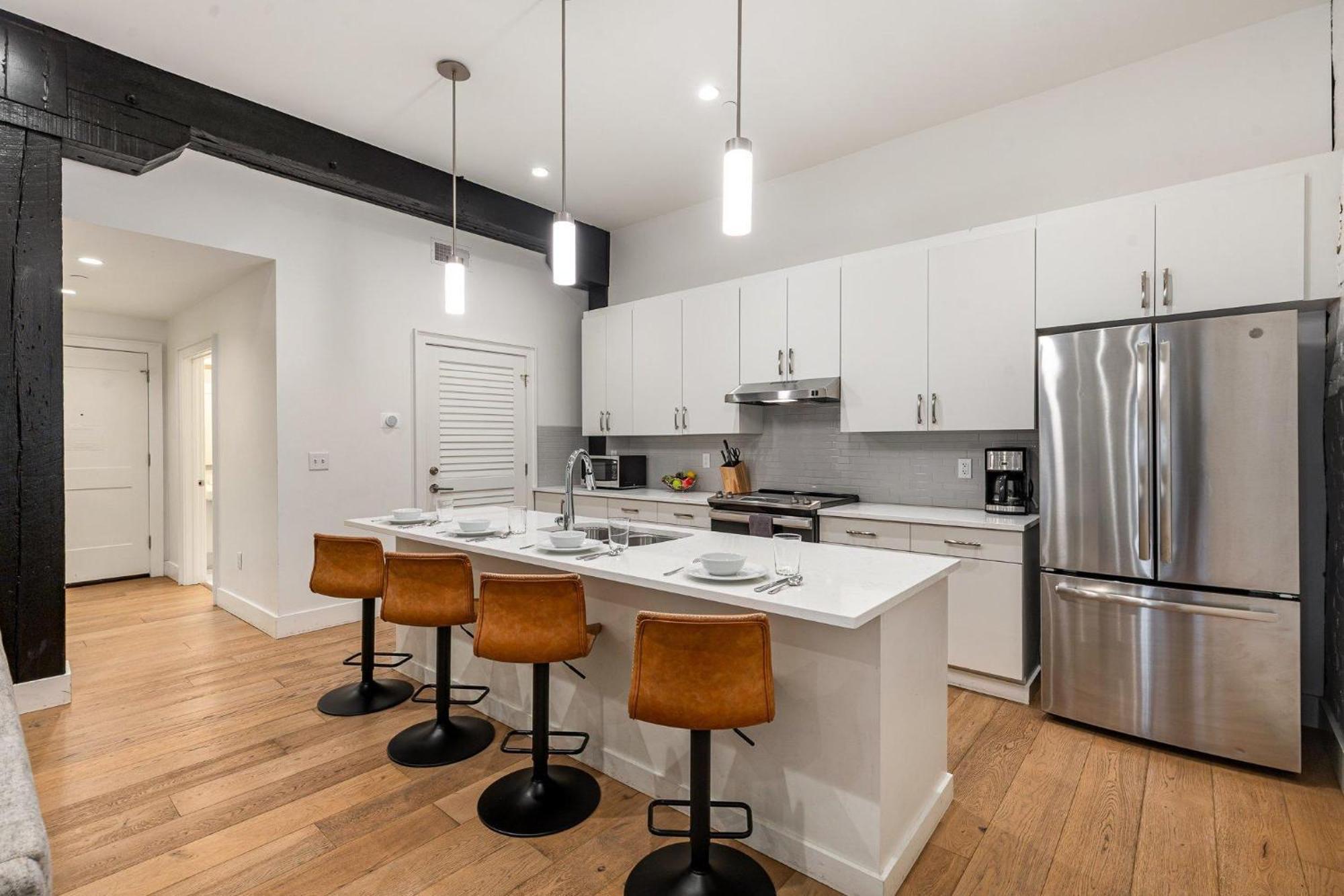 Holiday home The Saddlery-southern Set-2 Units-walk To Broadway *