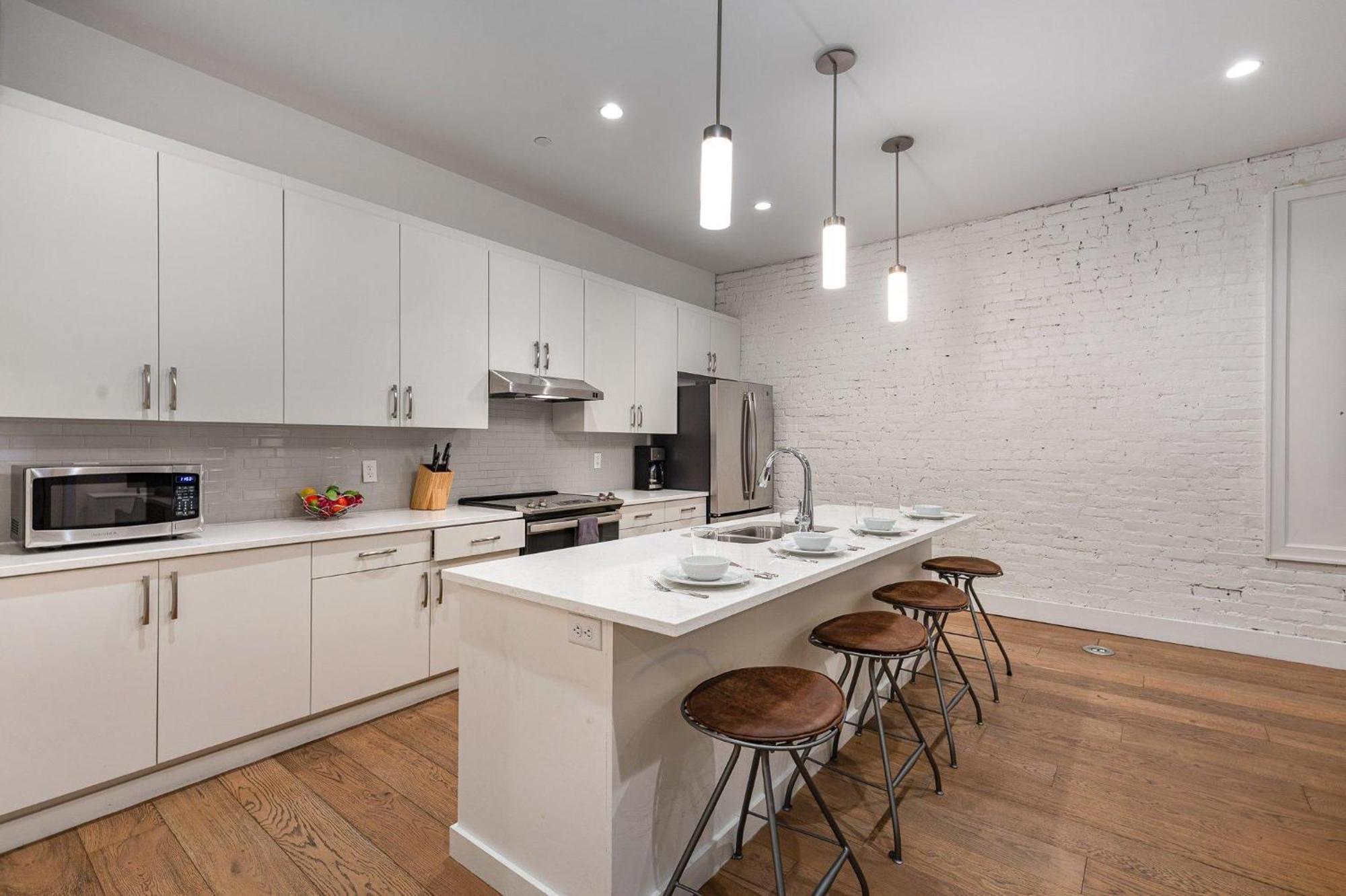 The Saddlery-frequency-2 Units-walk 2 Broadway