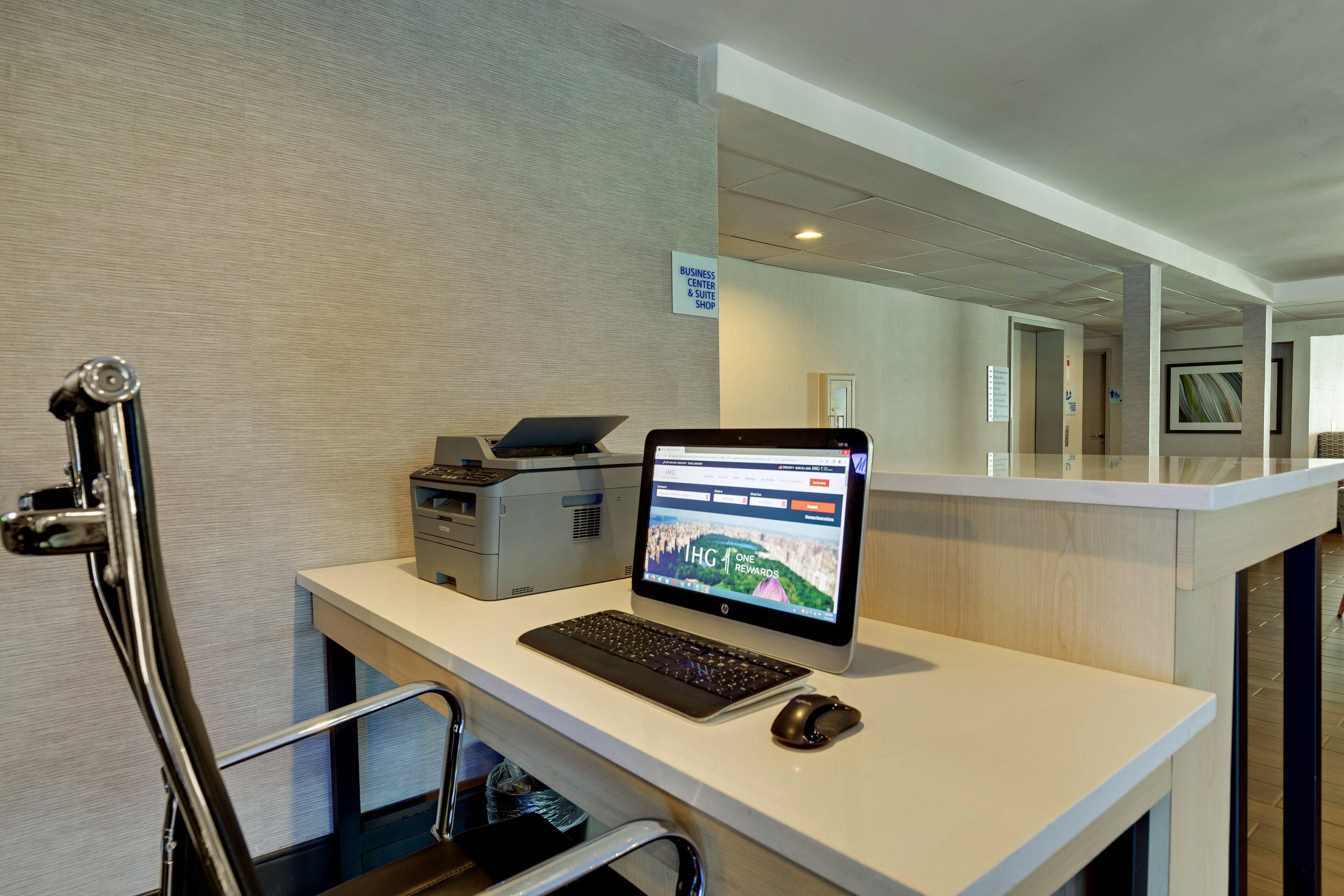 Express W-i40 By Ihg 3* Nashville