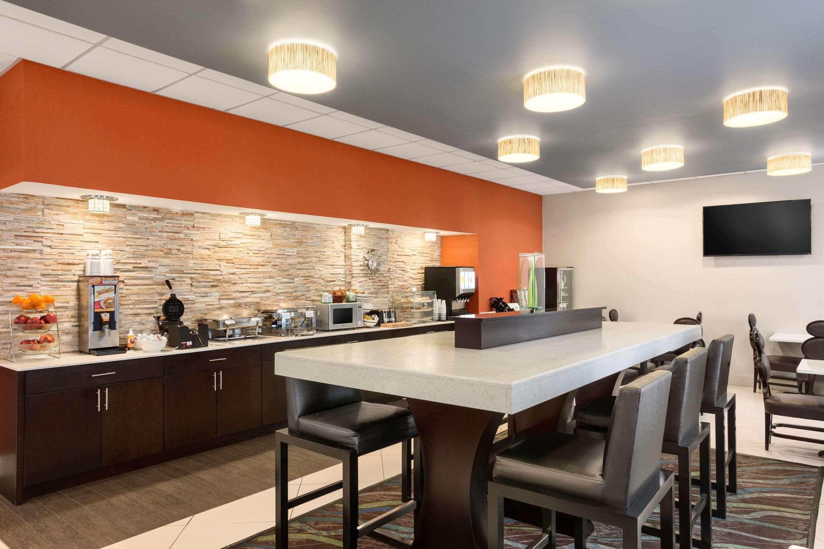 Country & By Radisson Airport Tn 3* Nashville