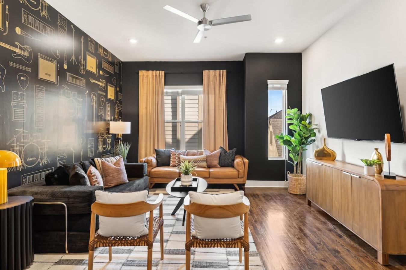 Private Rooftop Near Vanderbilt Only 2 Miles From Downtown Holiday home