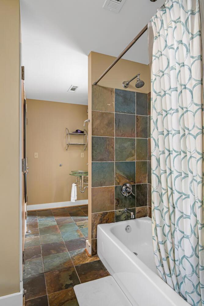 Willie Apartment Nashville