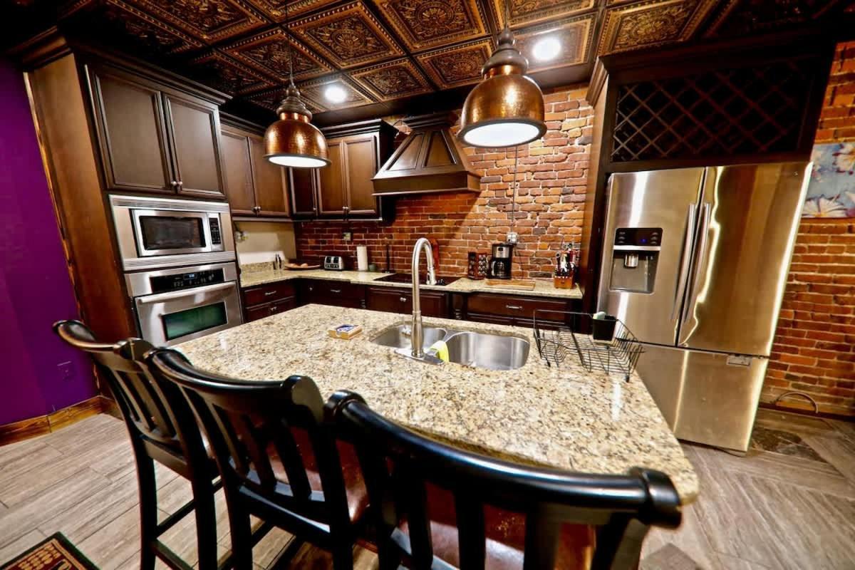 Rockstar Mansion By Broadway *