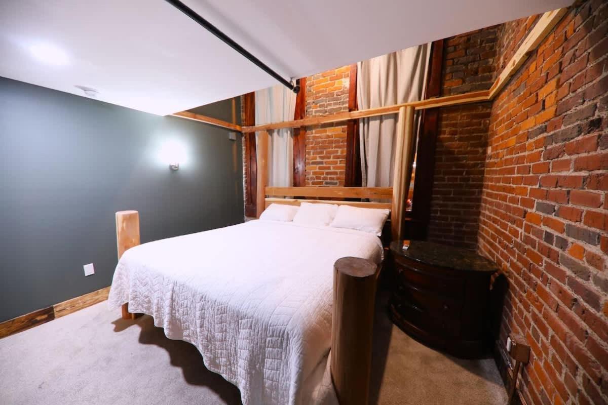 Rockstar Mansion By Broadway Nashville