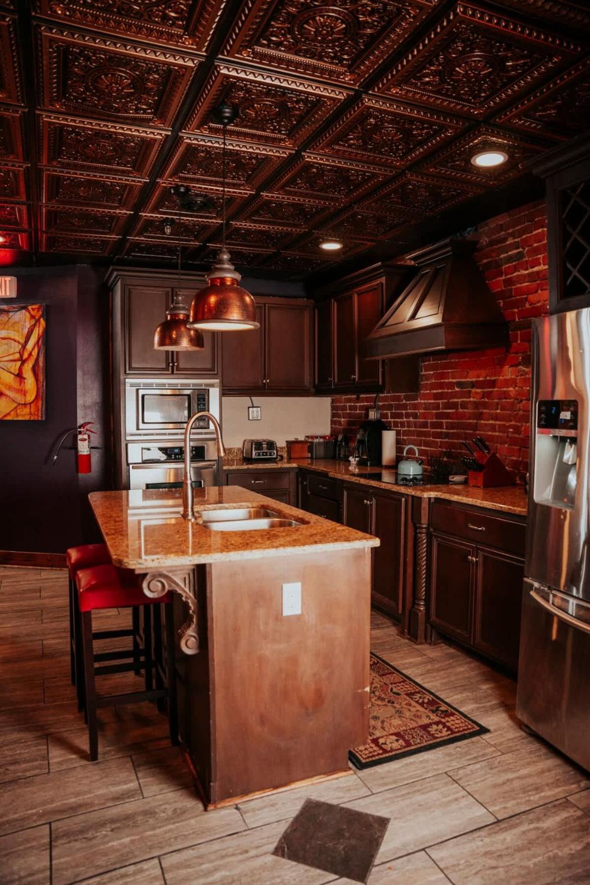 Holiday home Rockstar Mansion By Broadway *