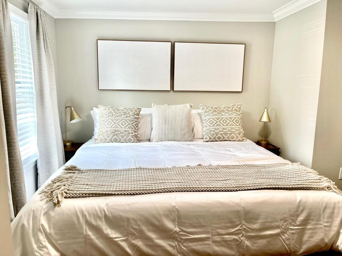 Apartment The Jefferson Weekend Haven Prime Location *