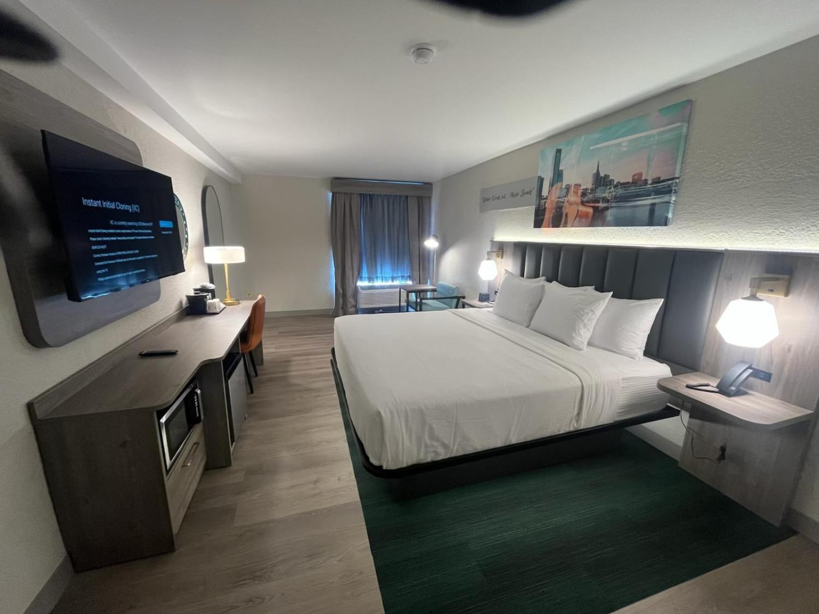 La Quinta By Wyndham Airport/opryland Nashville