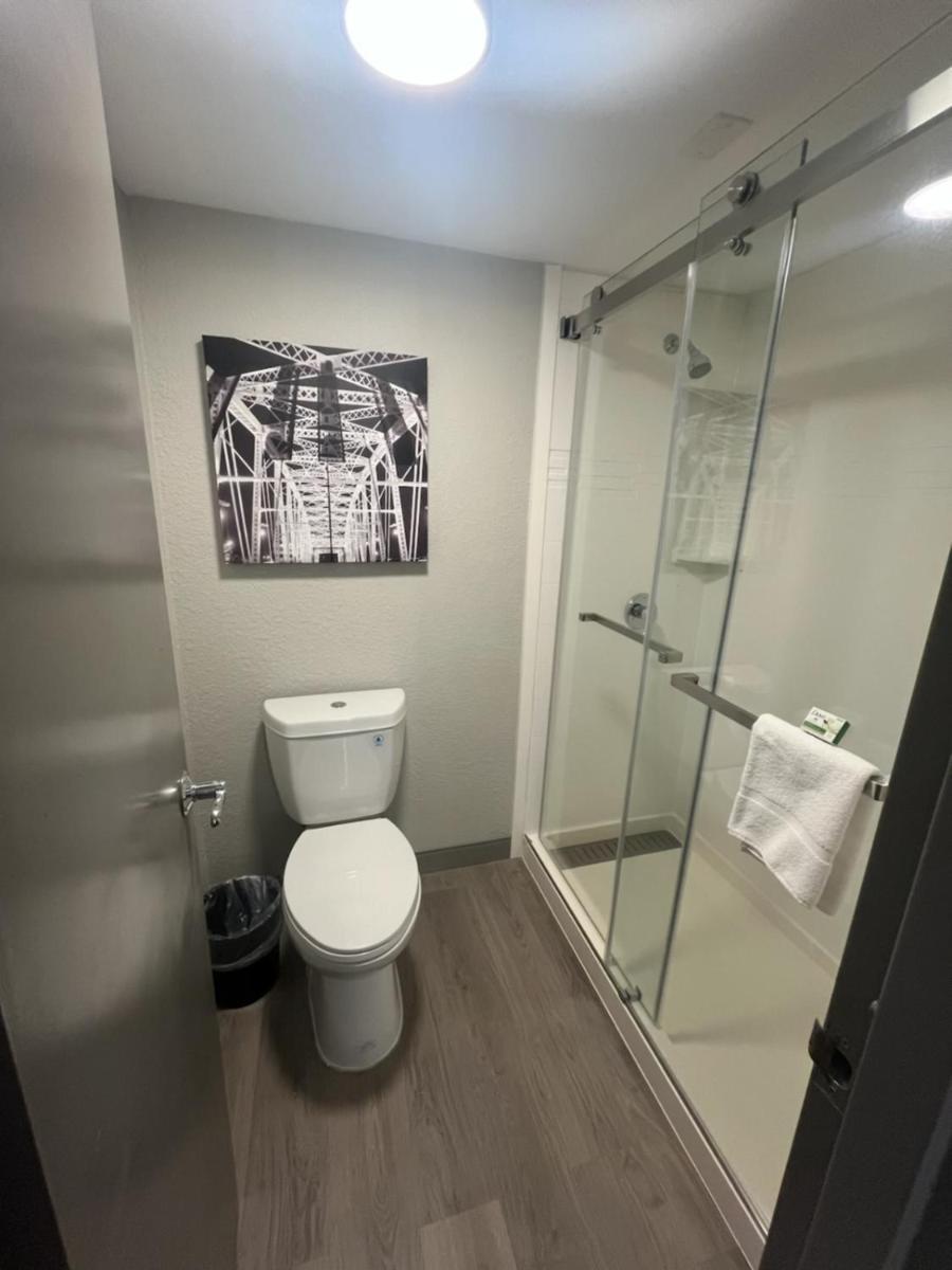 La Quinta By Wyndham Airport/opryland Hotel